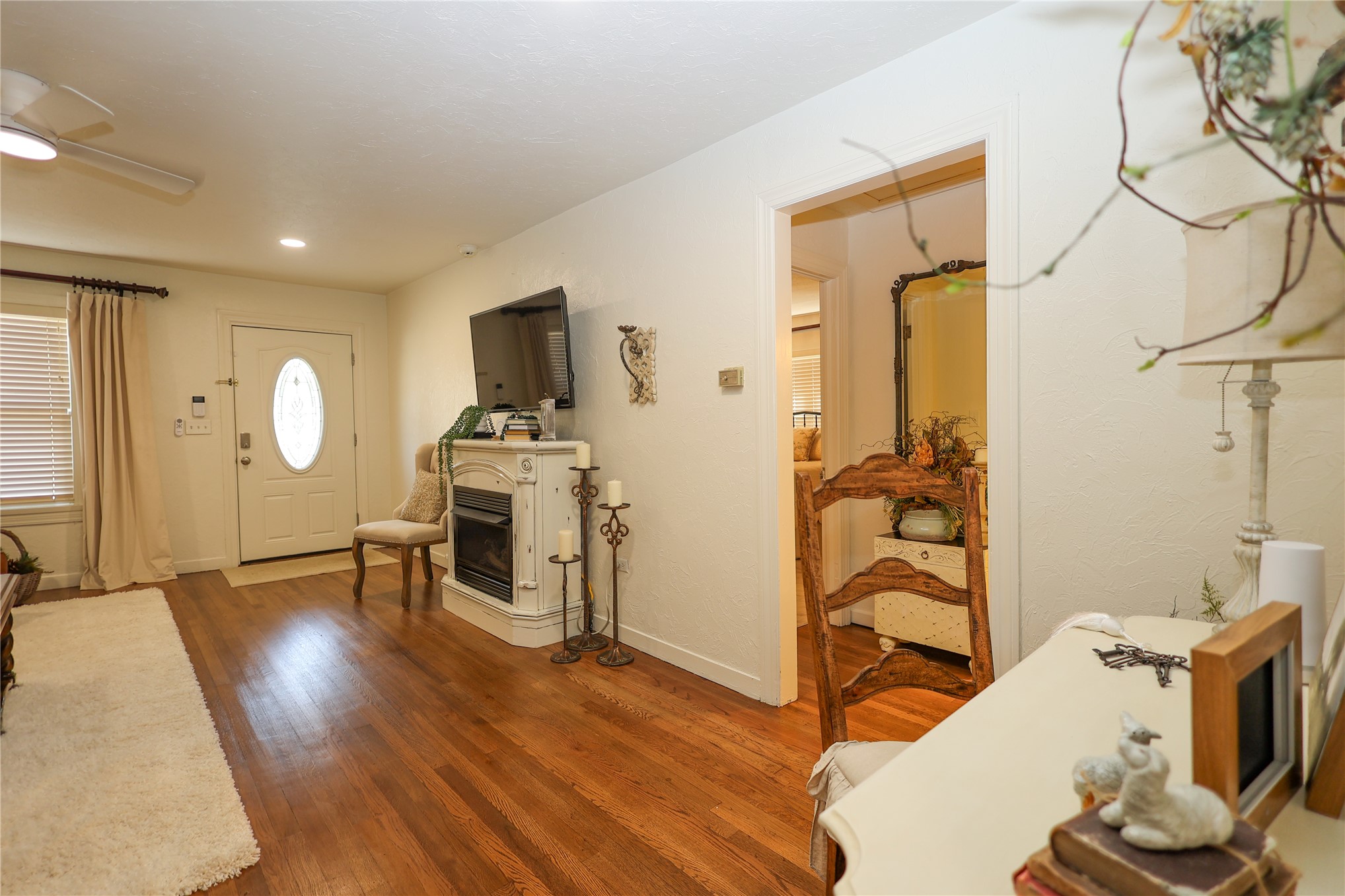 1134 Division Property Photo 8