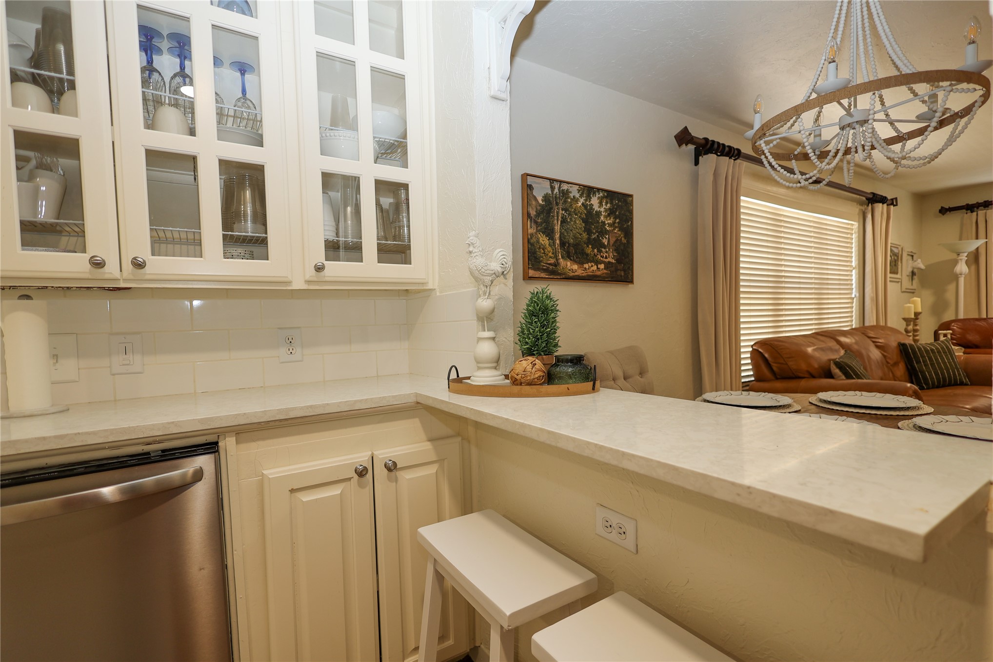 1134 Division Property Photo 11