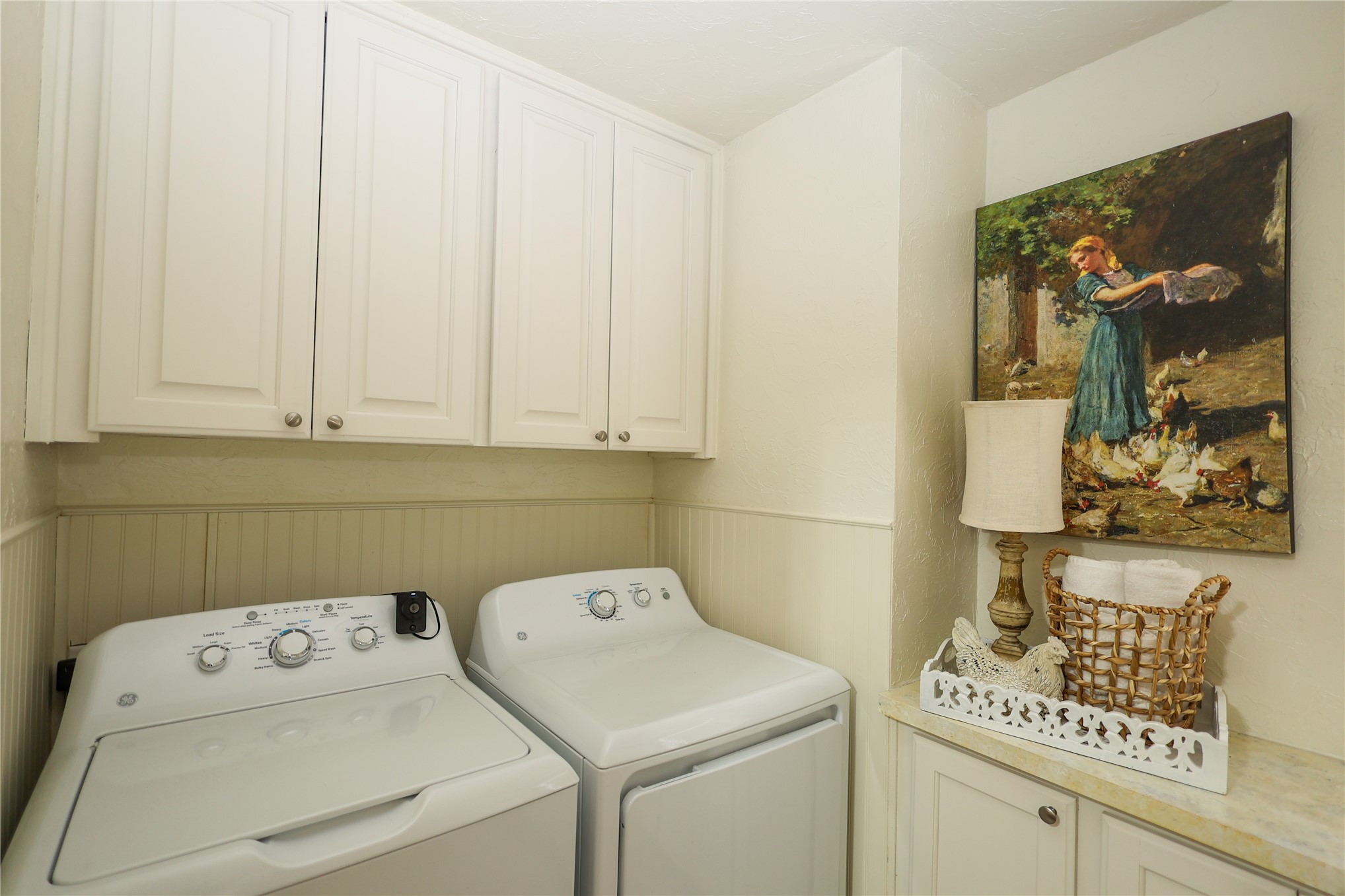 1134 Division Property Photo 18