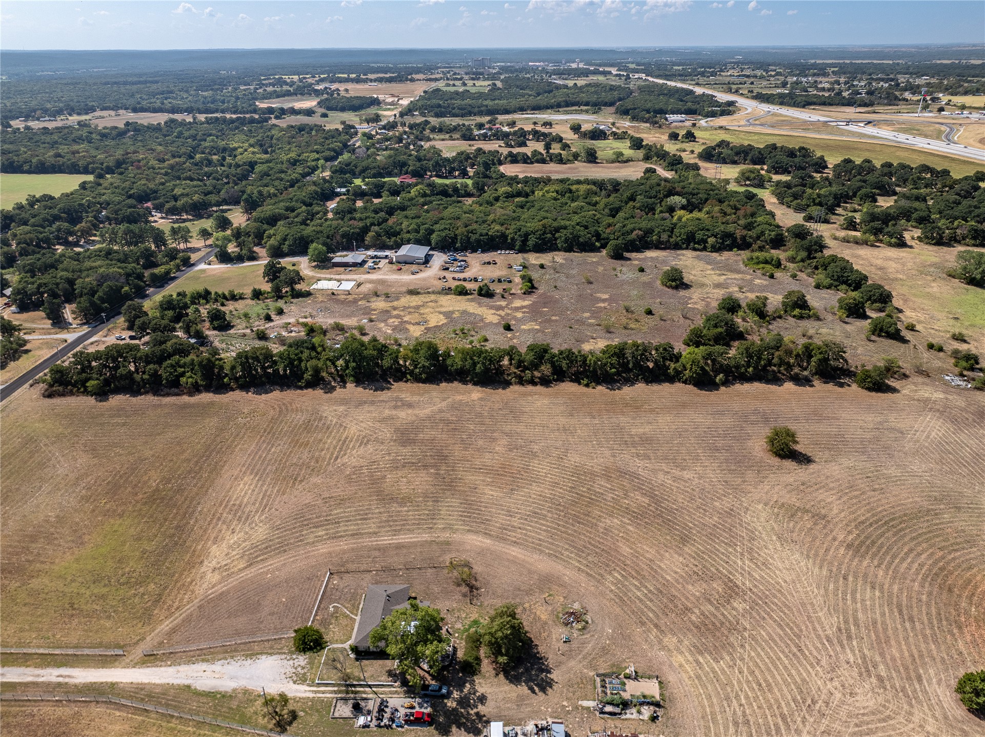18404 Tabler Road Property Photo 4