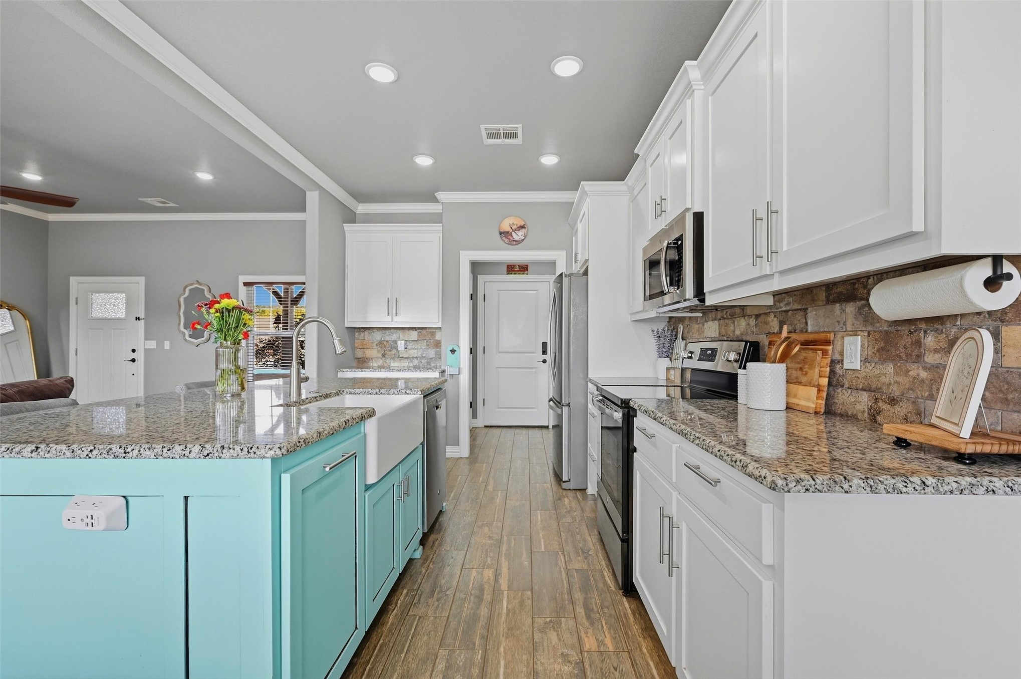 140 Oak Lane Property Photo 17