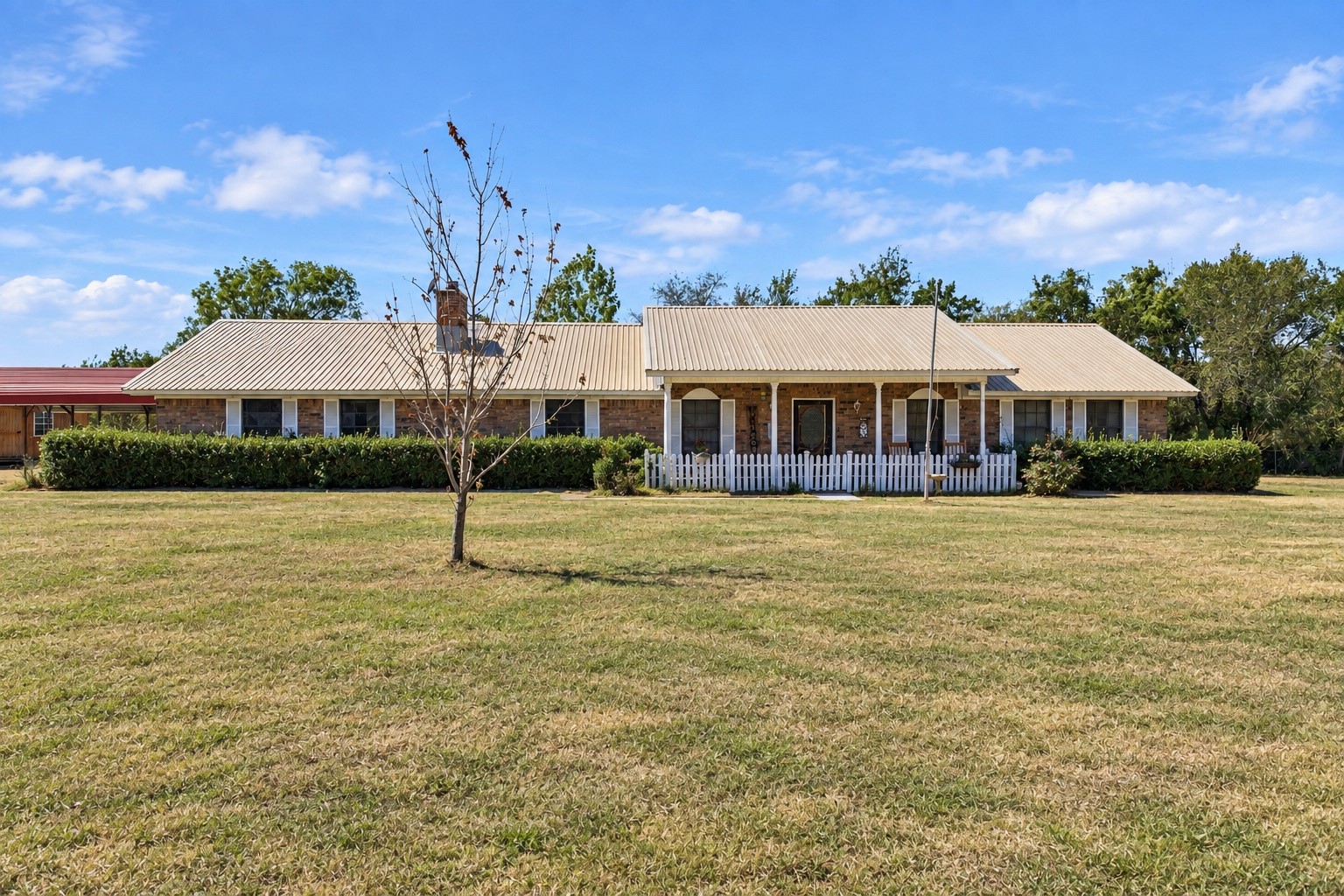 226 Cordell Property Photo 1