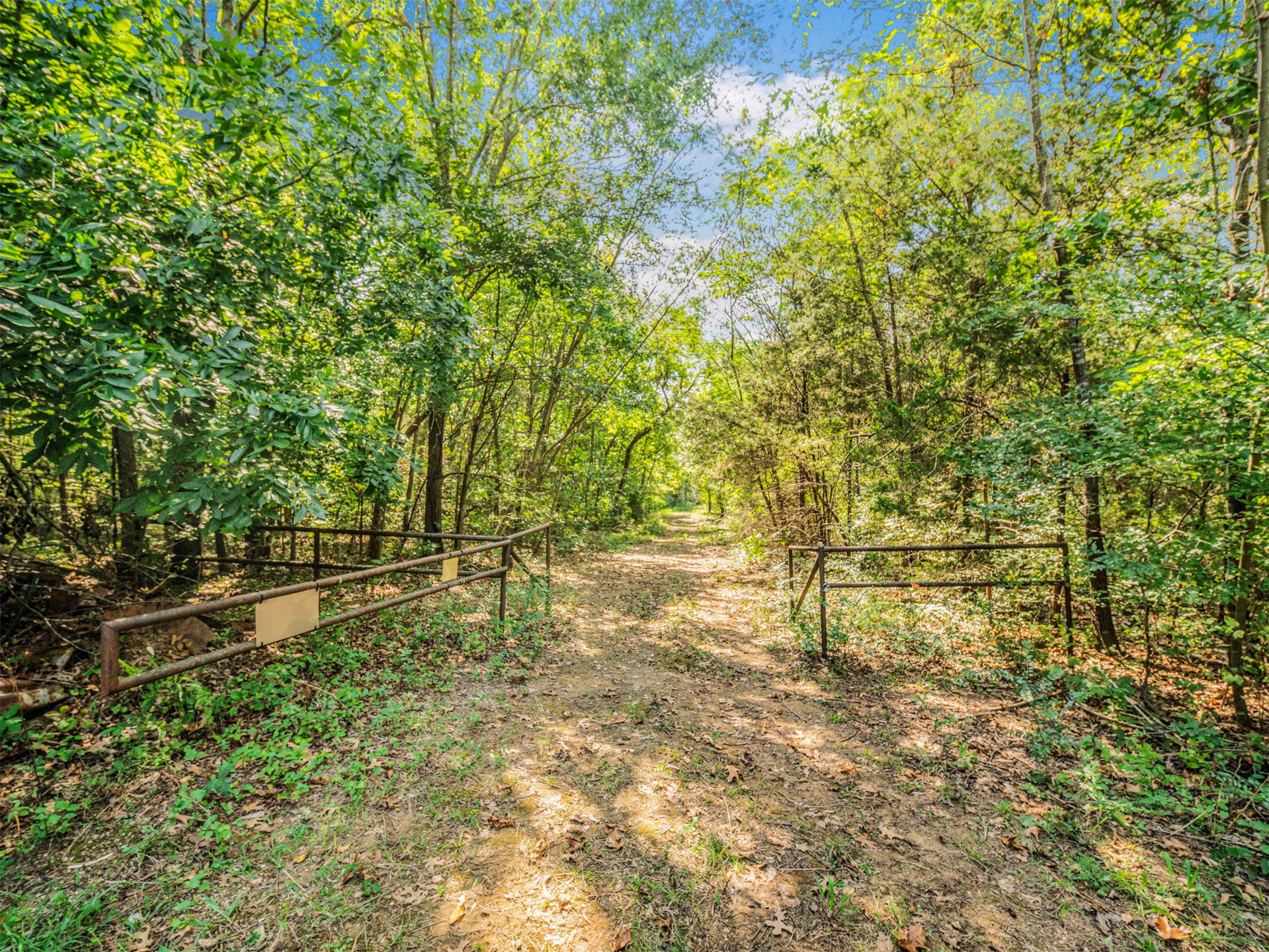 238 W Baker Road Property Photo 8