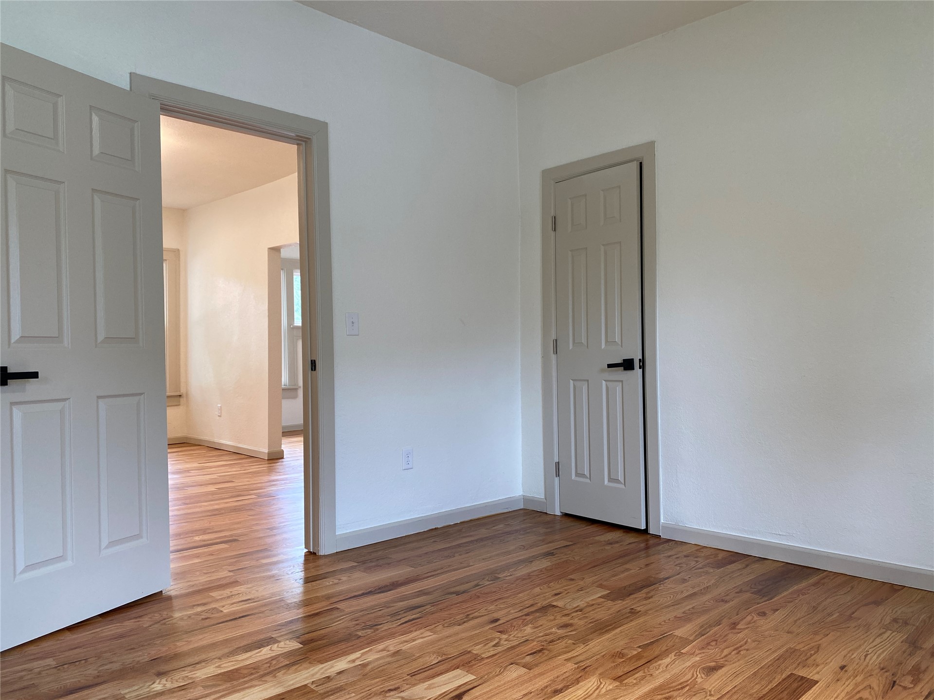 328 S Hickory Street Property Photo 16