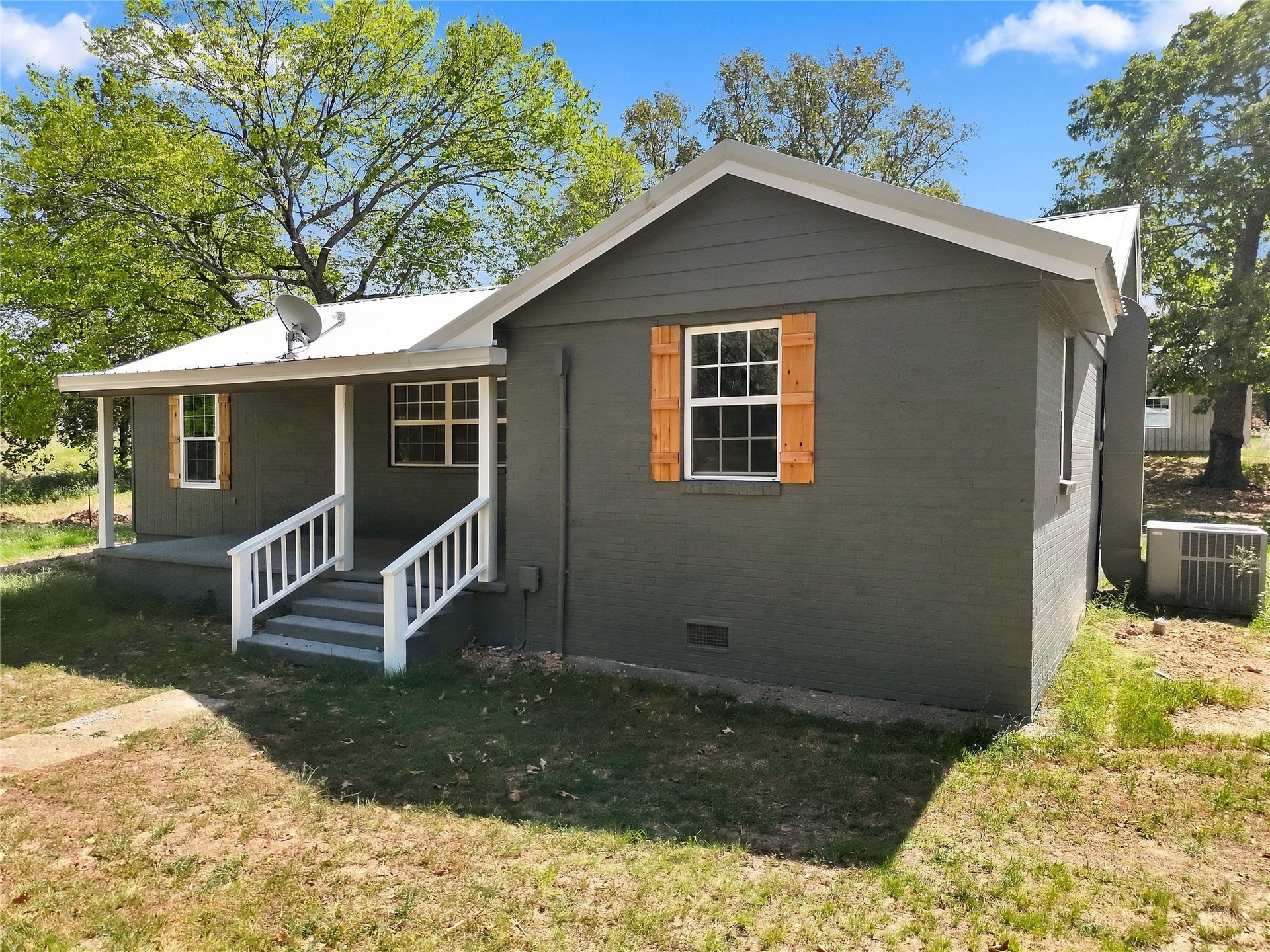 471846 E 0840 Road Property Photo 1