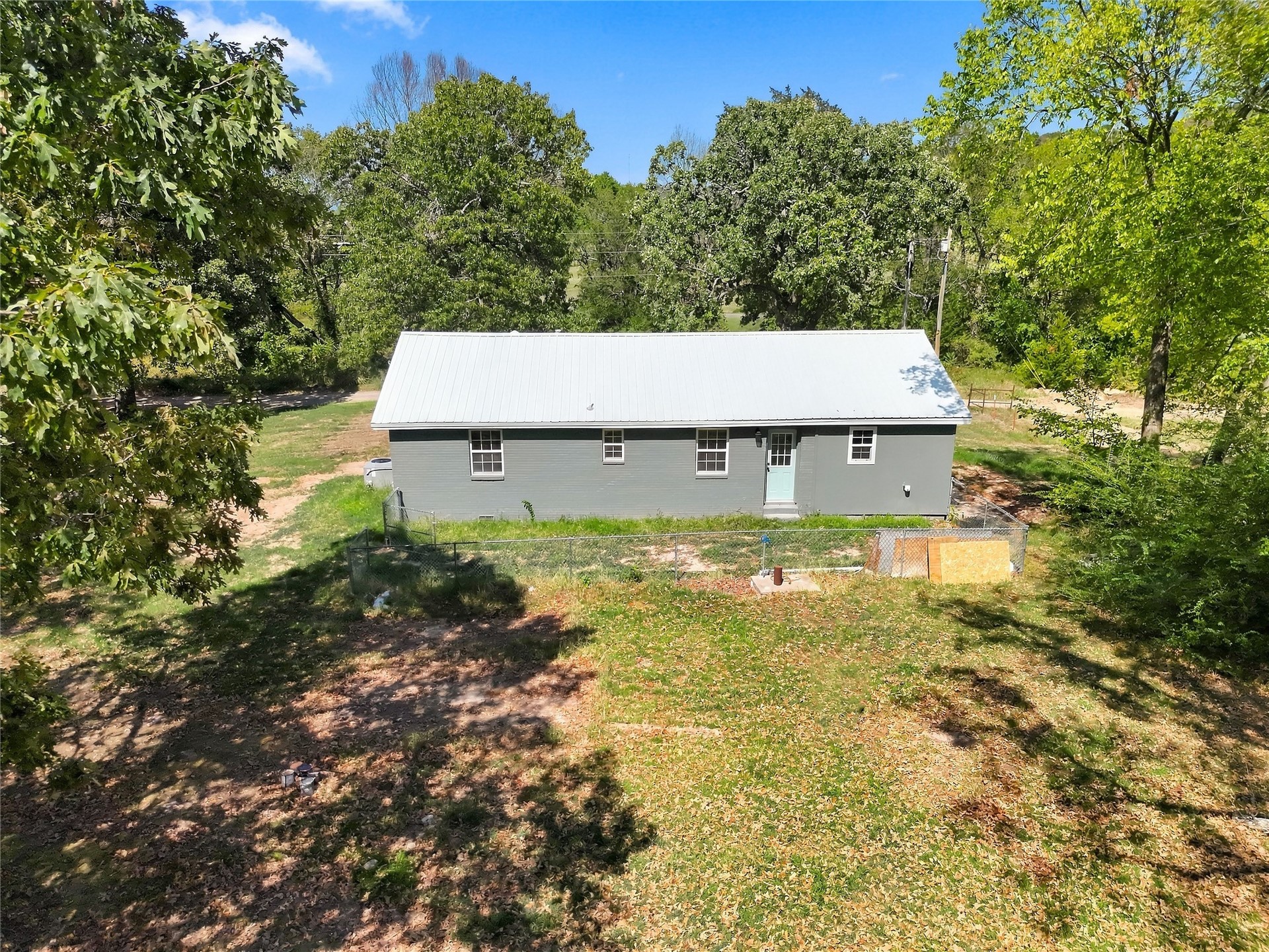 471846 E 0840 Road Property Photo 6