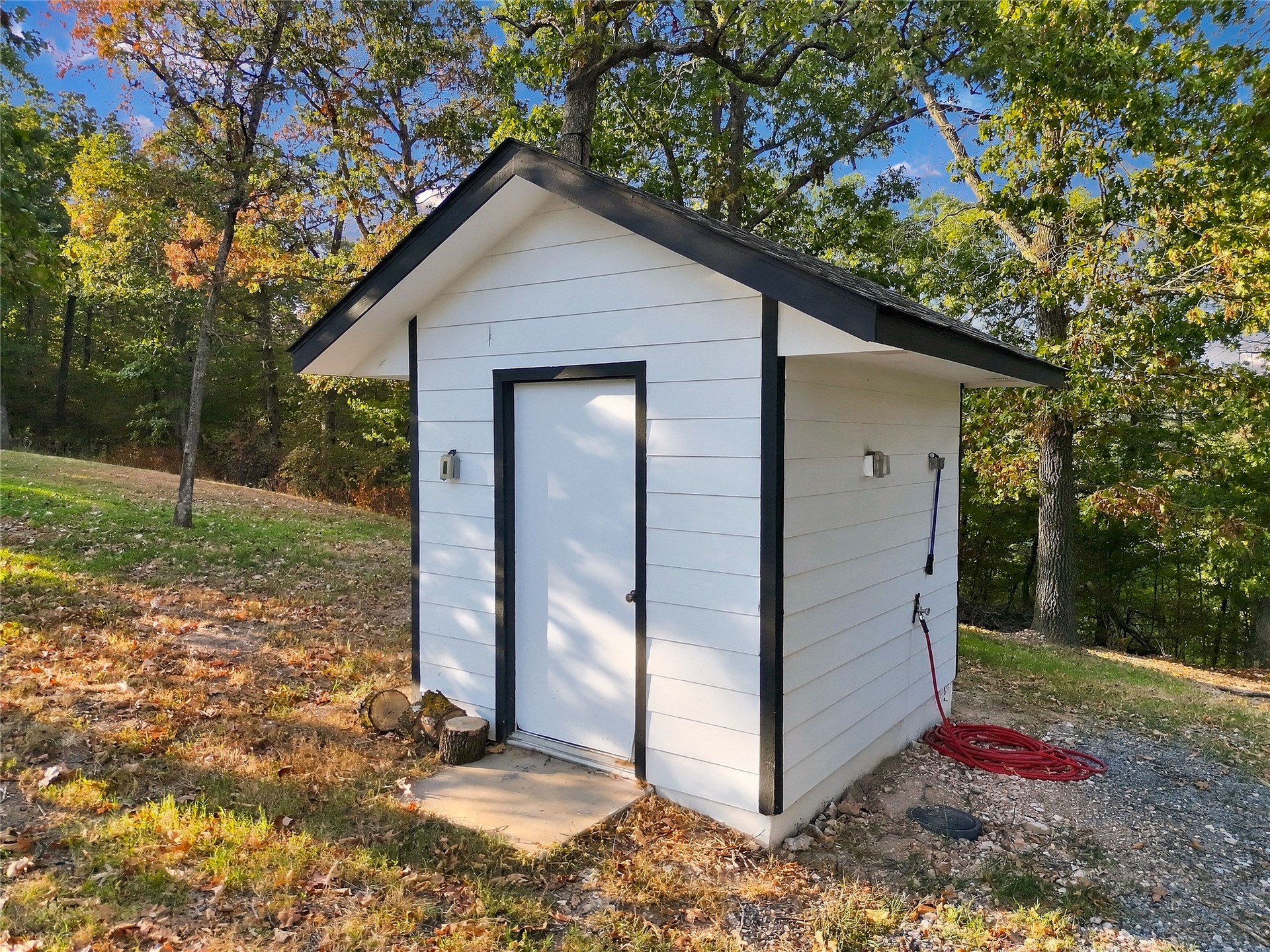 8657 N Hwy 10 Property Photo 12