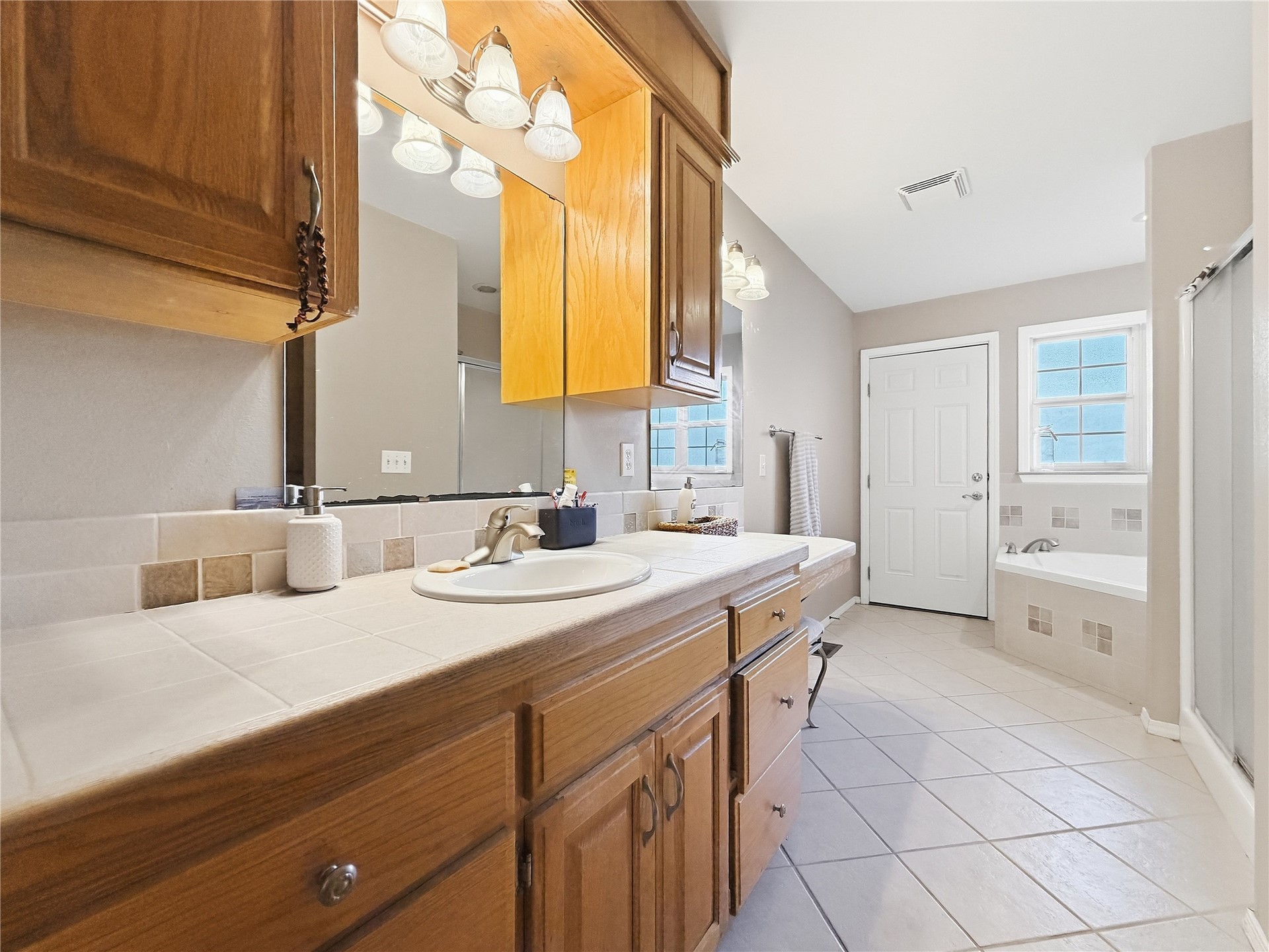8657 N Hwy 10 Property Photo 42