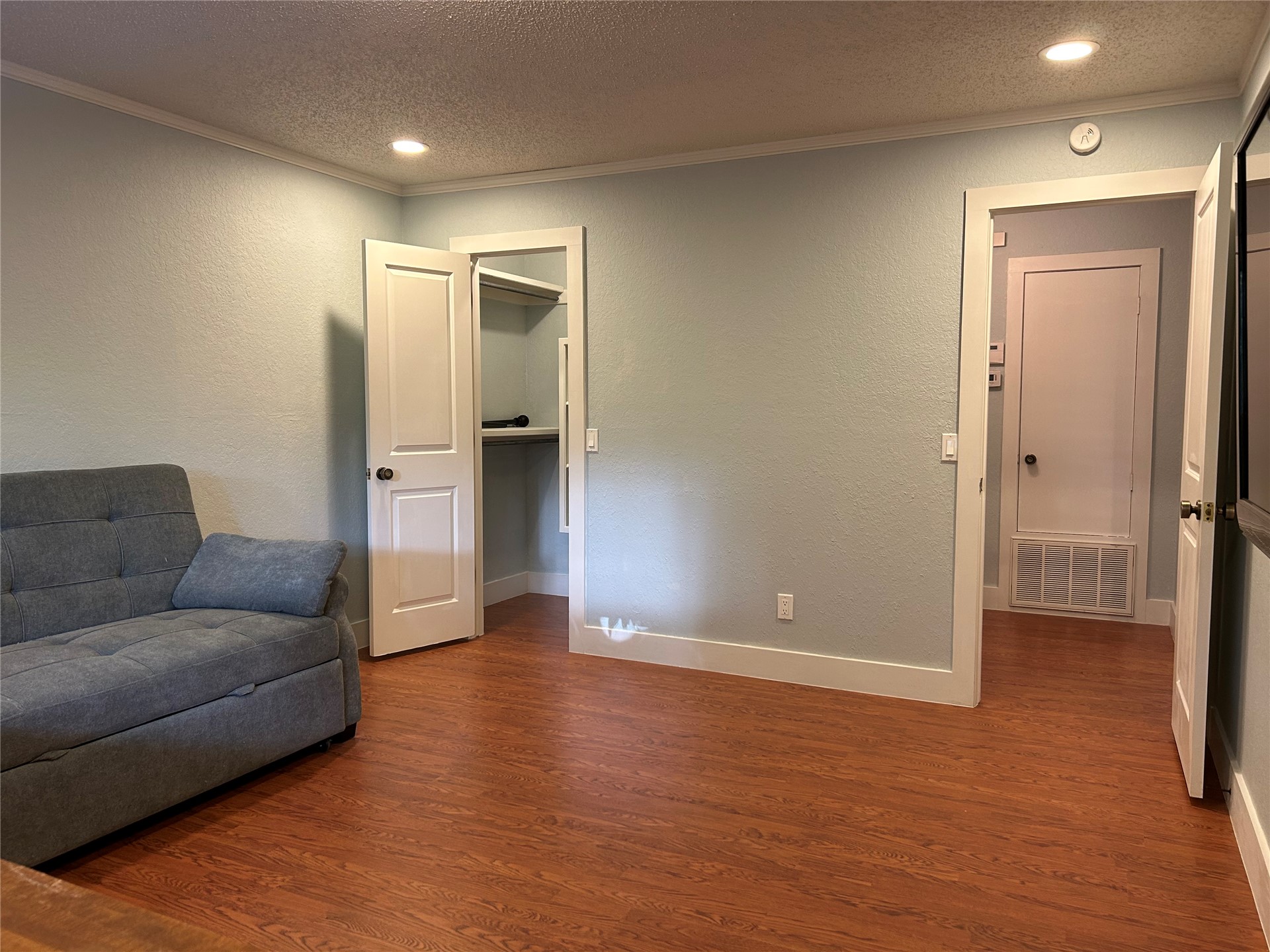 8826 S 65th East Place Property Photo 42