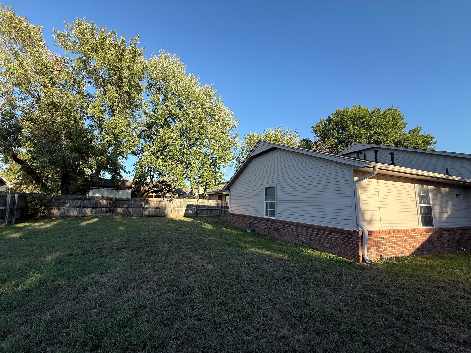 12207 E 82nd Street N Property Photo 17