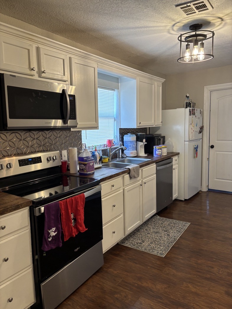 1412 N Healdton Boulevard N Property Photo 1