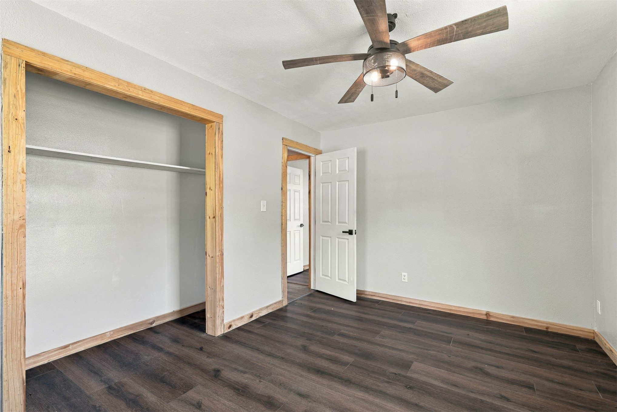 110 N Brackett Property Photo 14