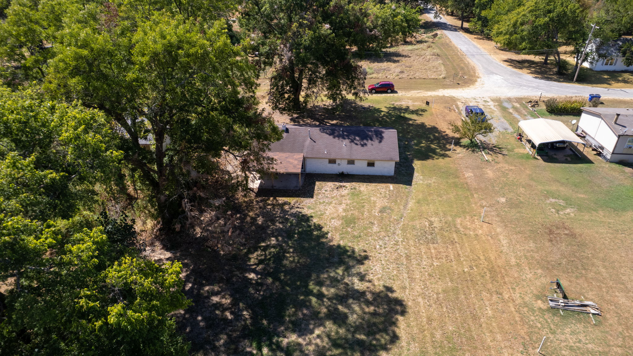 110 N Brackett Property Photo 19