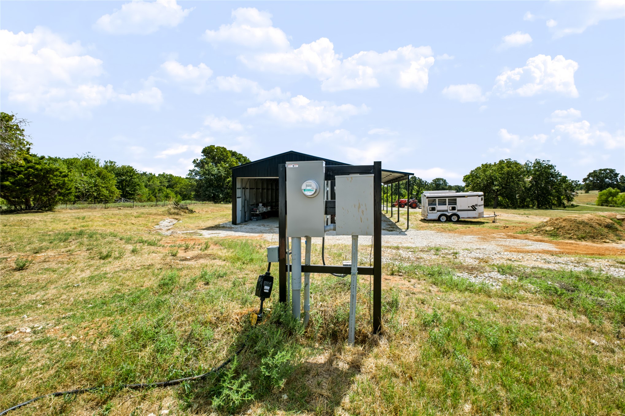 1205 County Road 1650 Property Photo 28