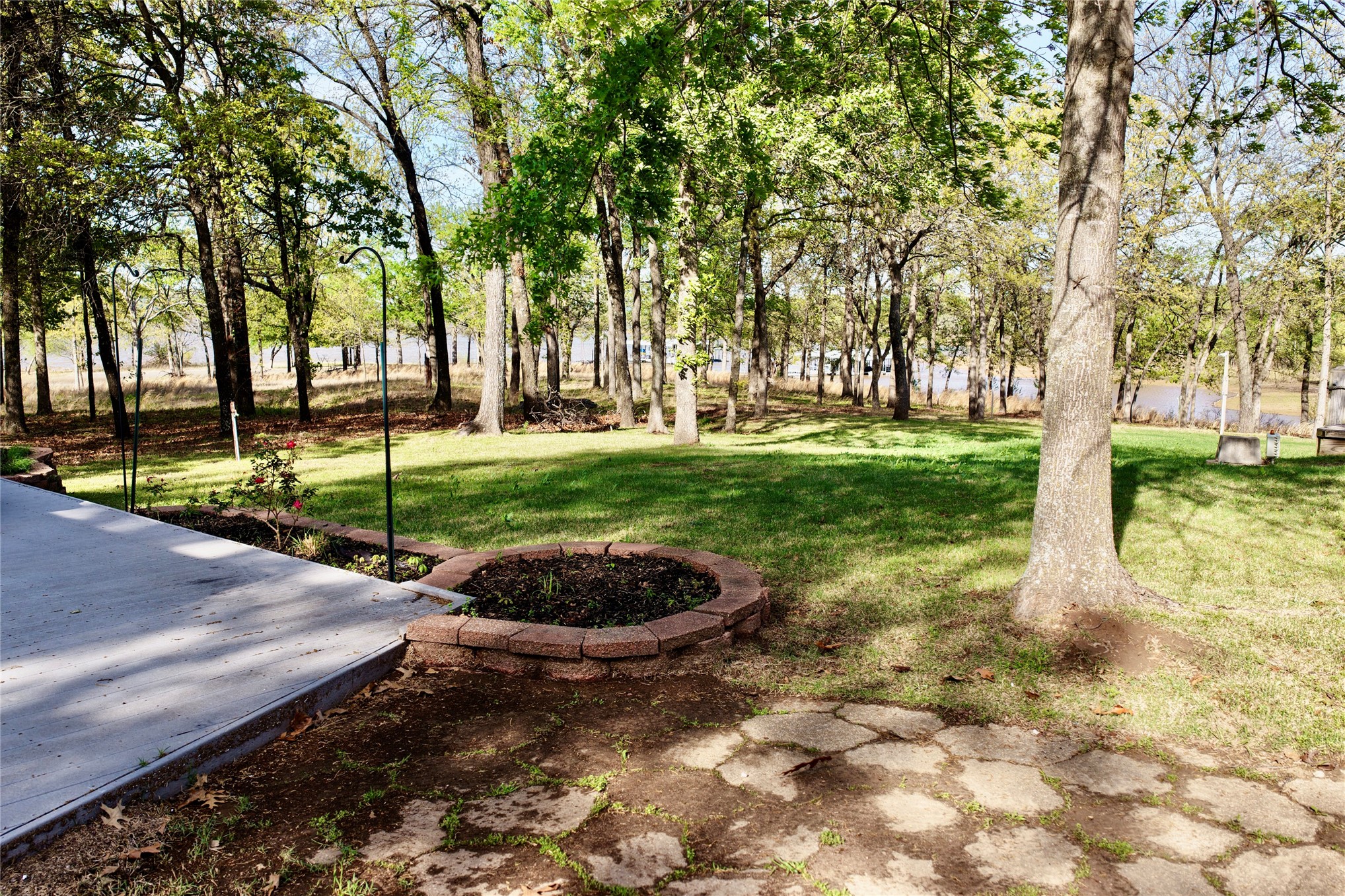 25 E Shoreline Drive Property Photo 8