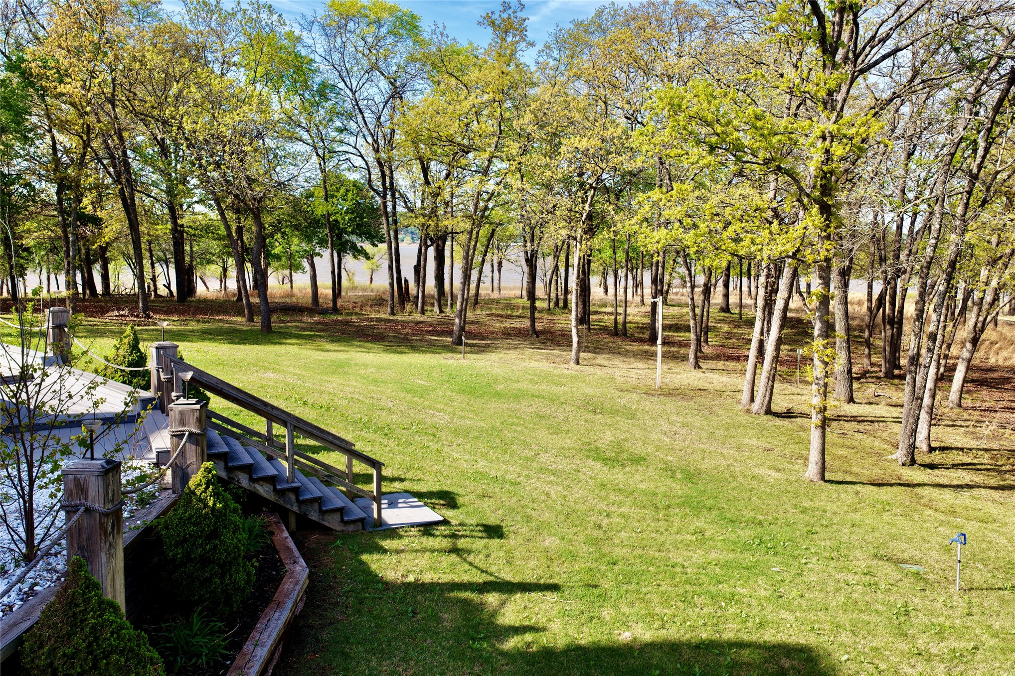 25 E Shoreline Drive Property Photo 9
