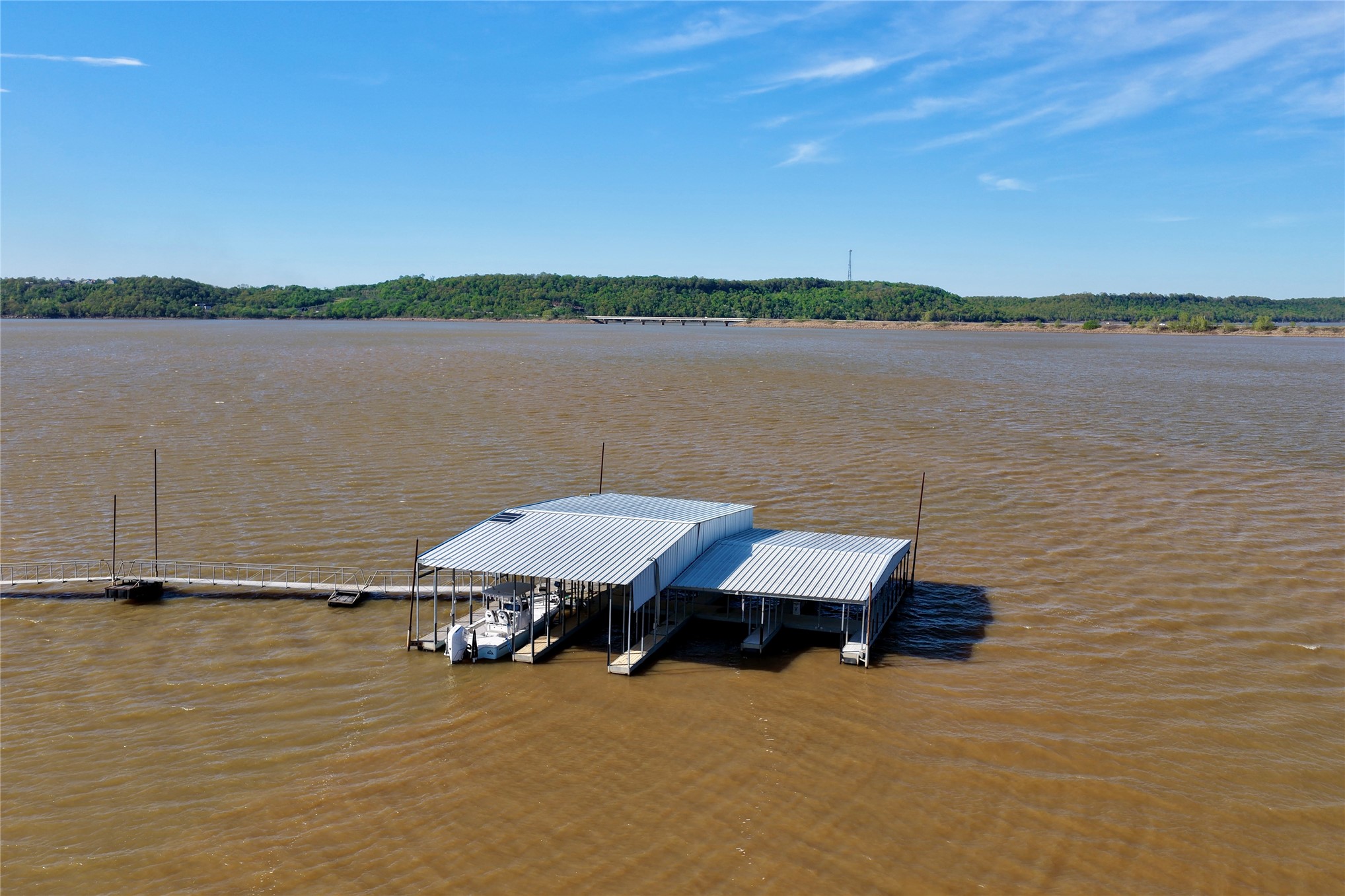 25 E Shoreline Drive Property Photo 11