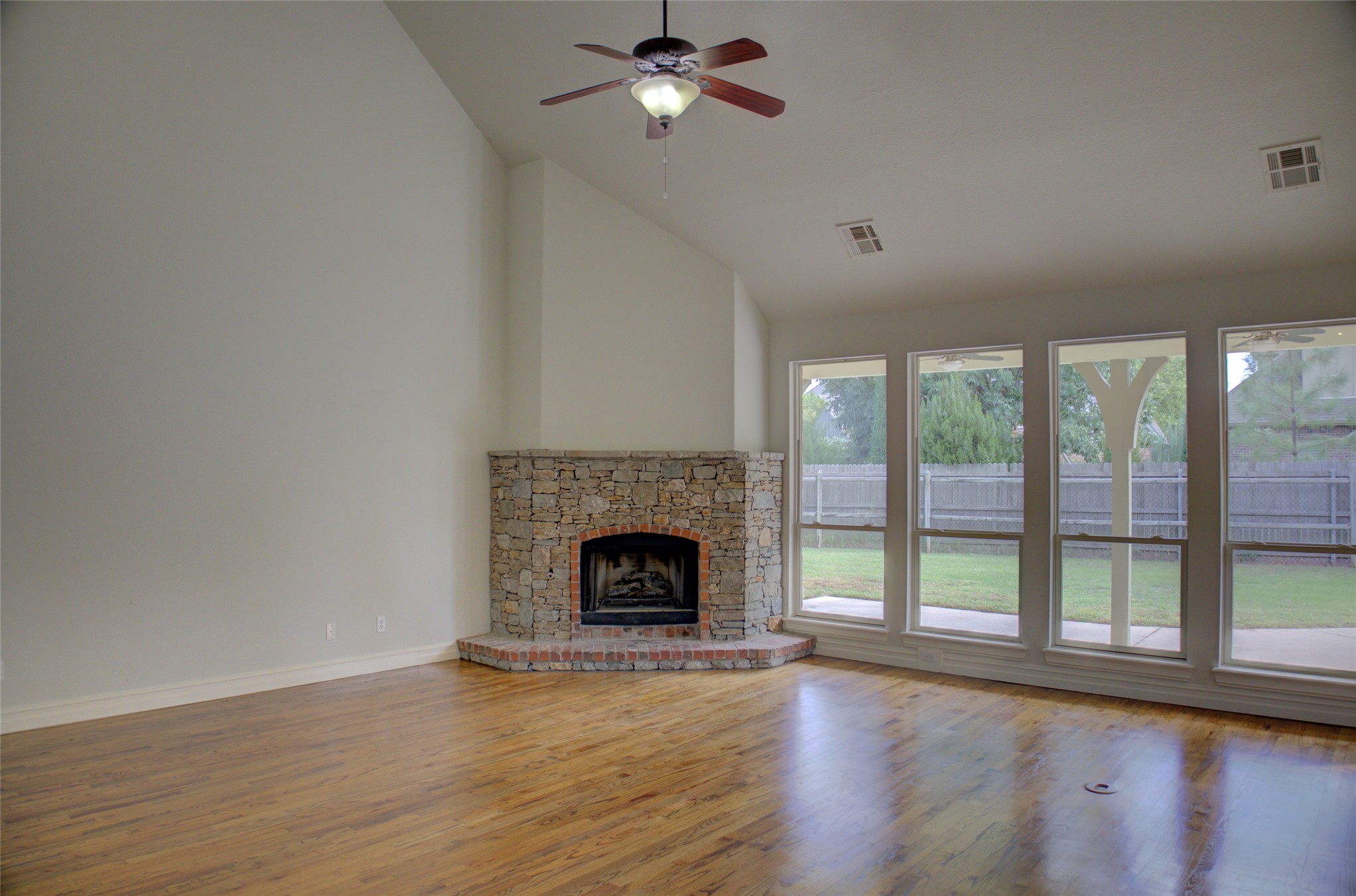 12593 S 67th East Avenue Property Photo 11
