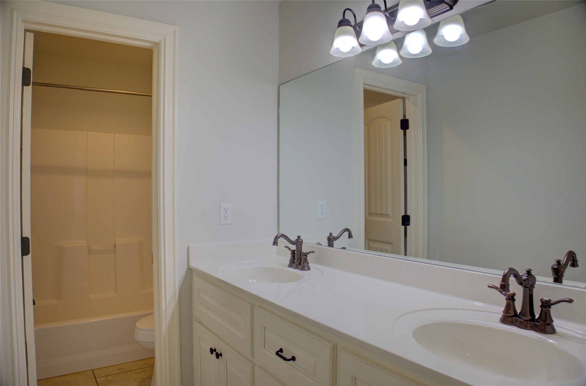 12593 S 67th East Avenue Property Photo 57