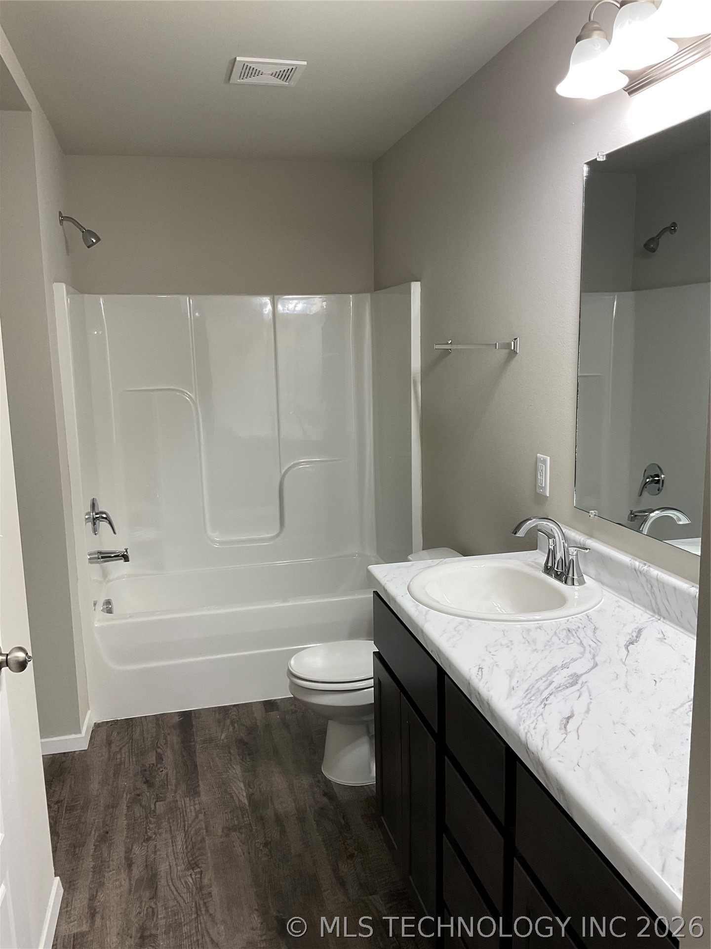 2008 Walnut Hill Lane Property Photo 12