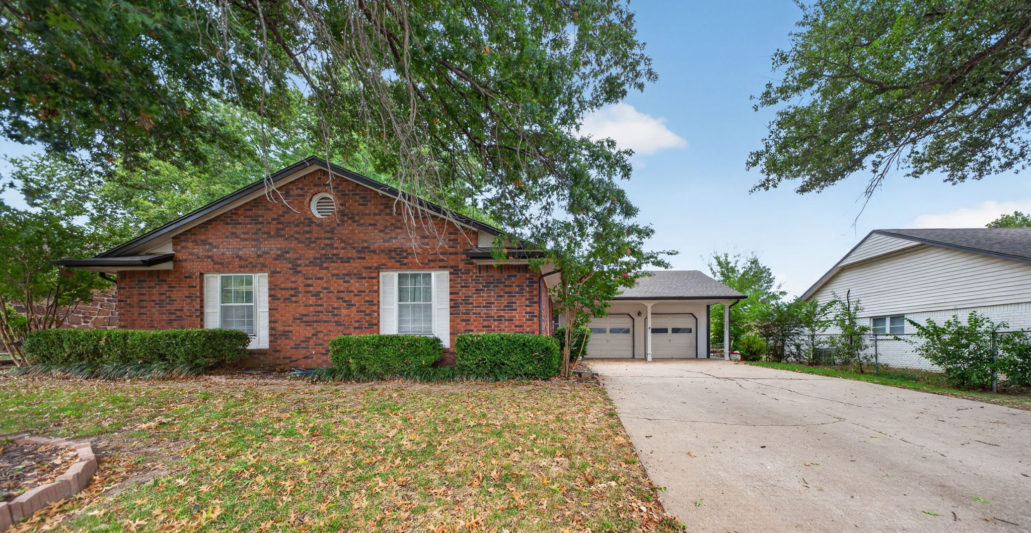 2309 W Dallas Street Property Photo 1