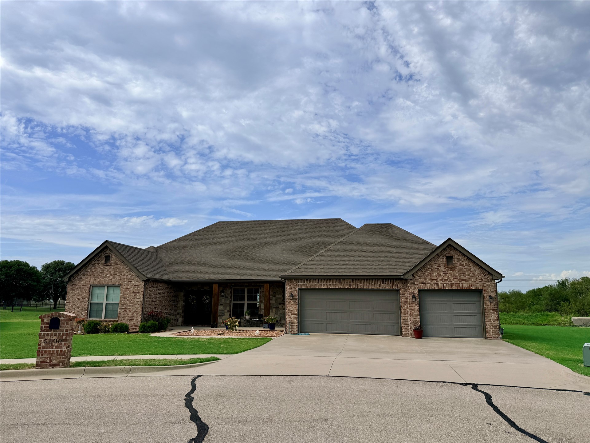 5808 Ohio Street Property Photo 1