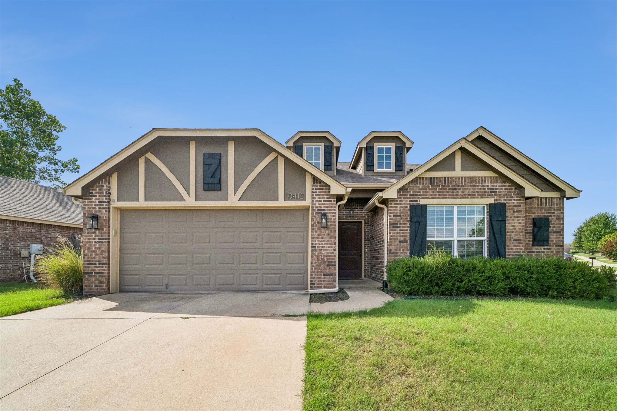 10412 S Nathan Street Property Photo 1