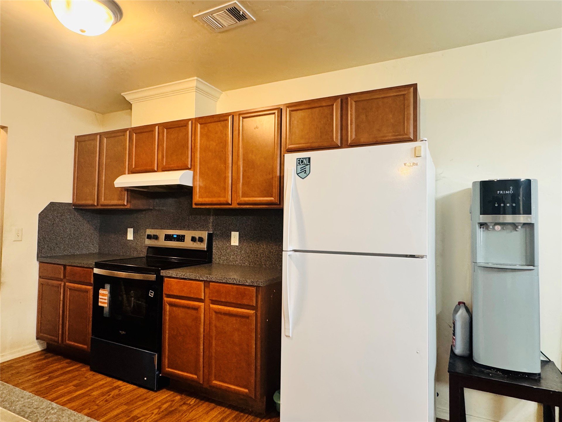 8005 Nw 74th Street Property Photo 1