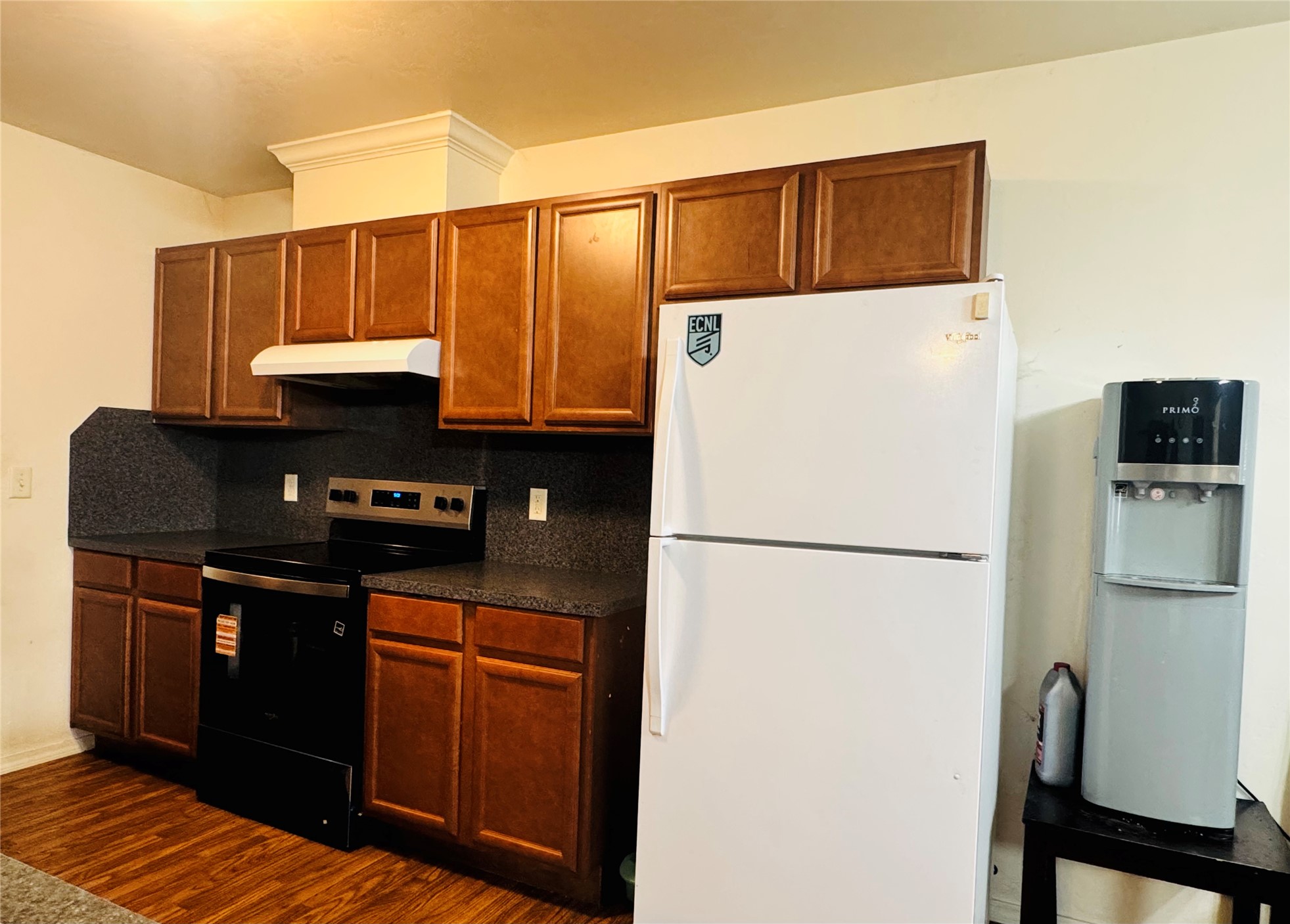 8005 Nw 74th Street Property Photo 4