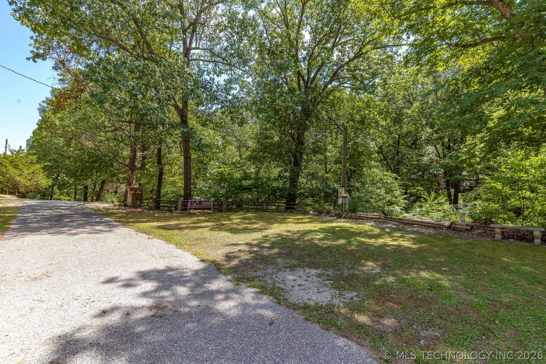 100 Skyline Drive Property Photo 12