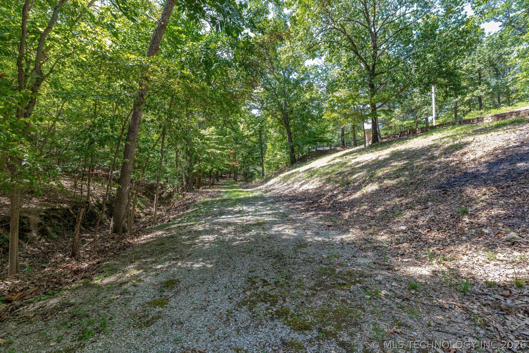 100 Skyline Drive Property Photo 19