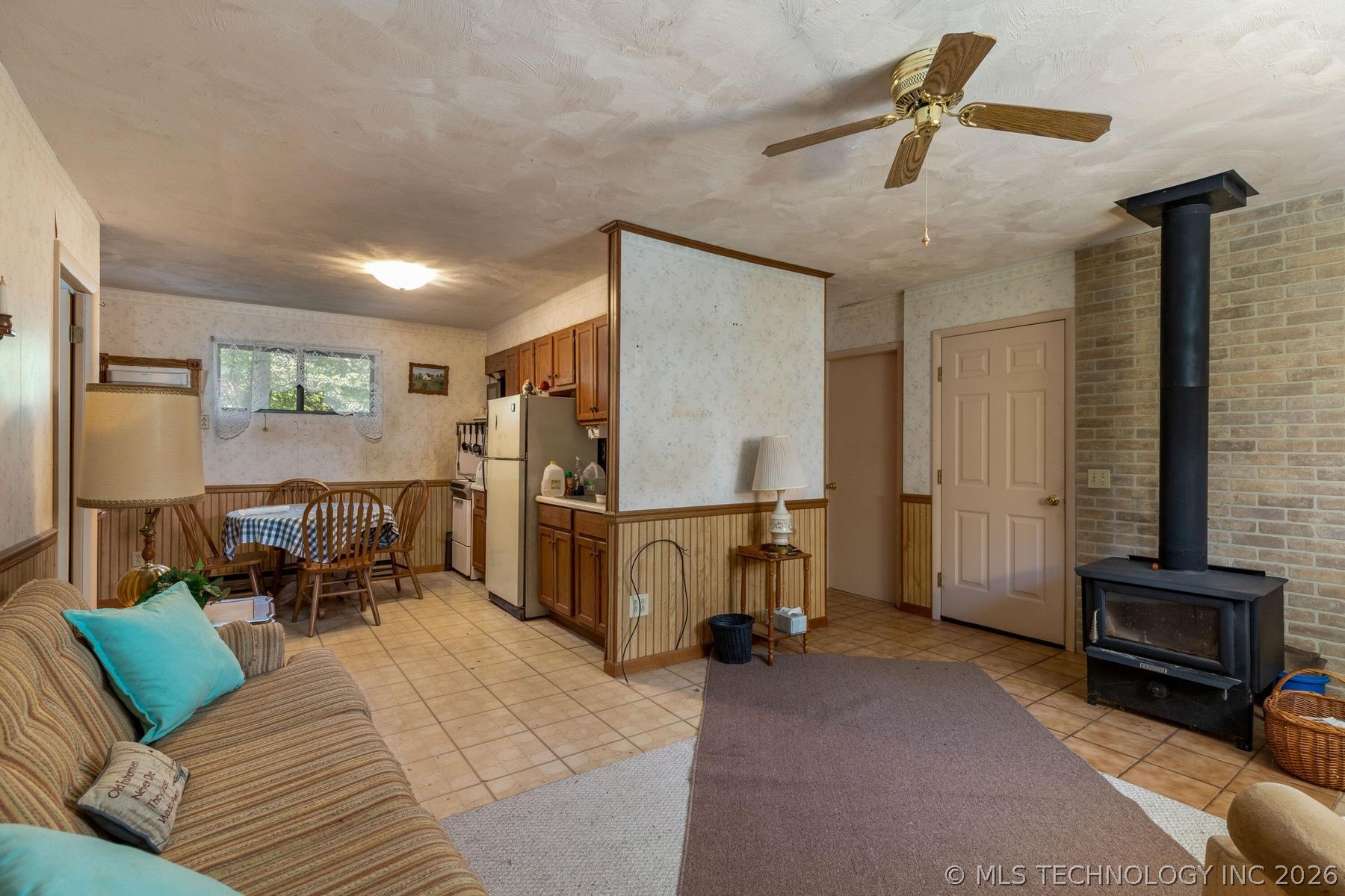 100 Skyline Drive Property Photo 29