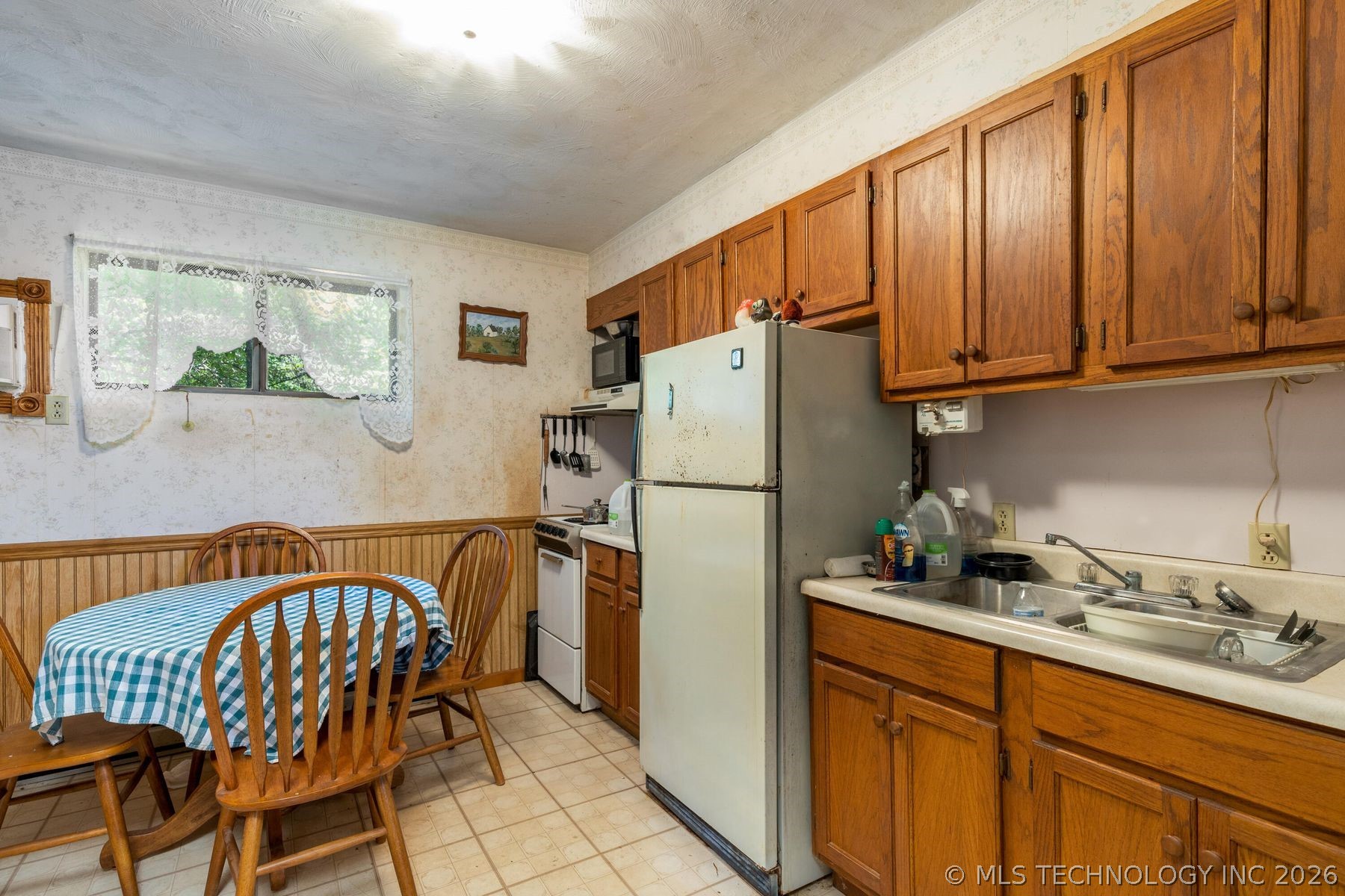 100 Skyline Drive Property Photo 32