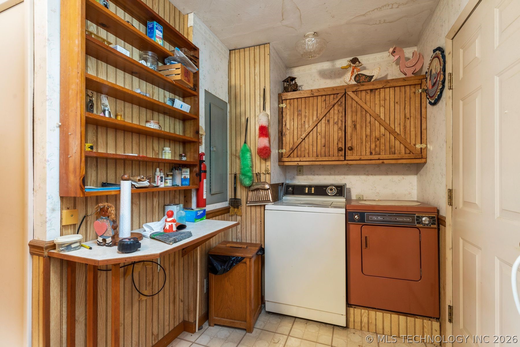 100 Skyline Drive Property Photo 33