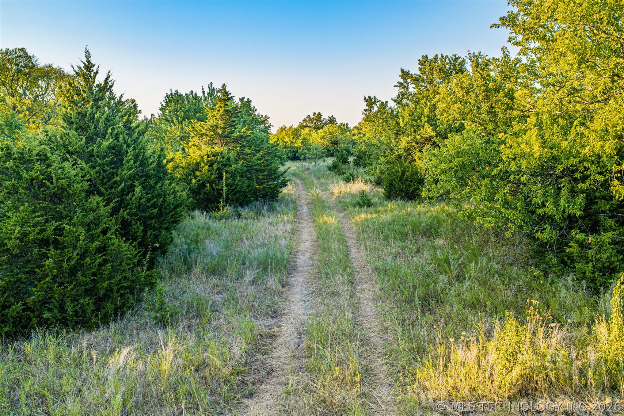4 W 1300 Road Property Photo 9