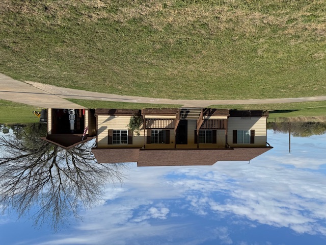 32 Holiday Road Property Photo 1