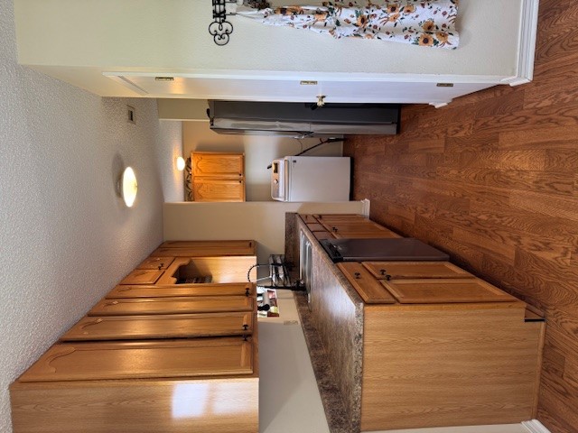 32 Holiday Road Property Photo 3