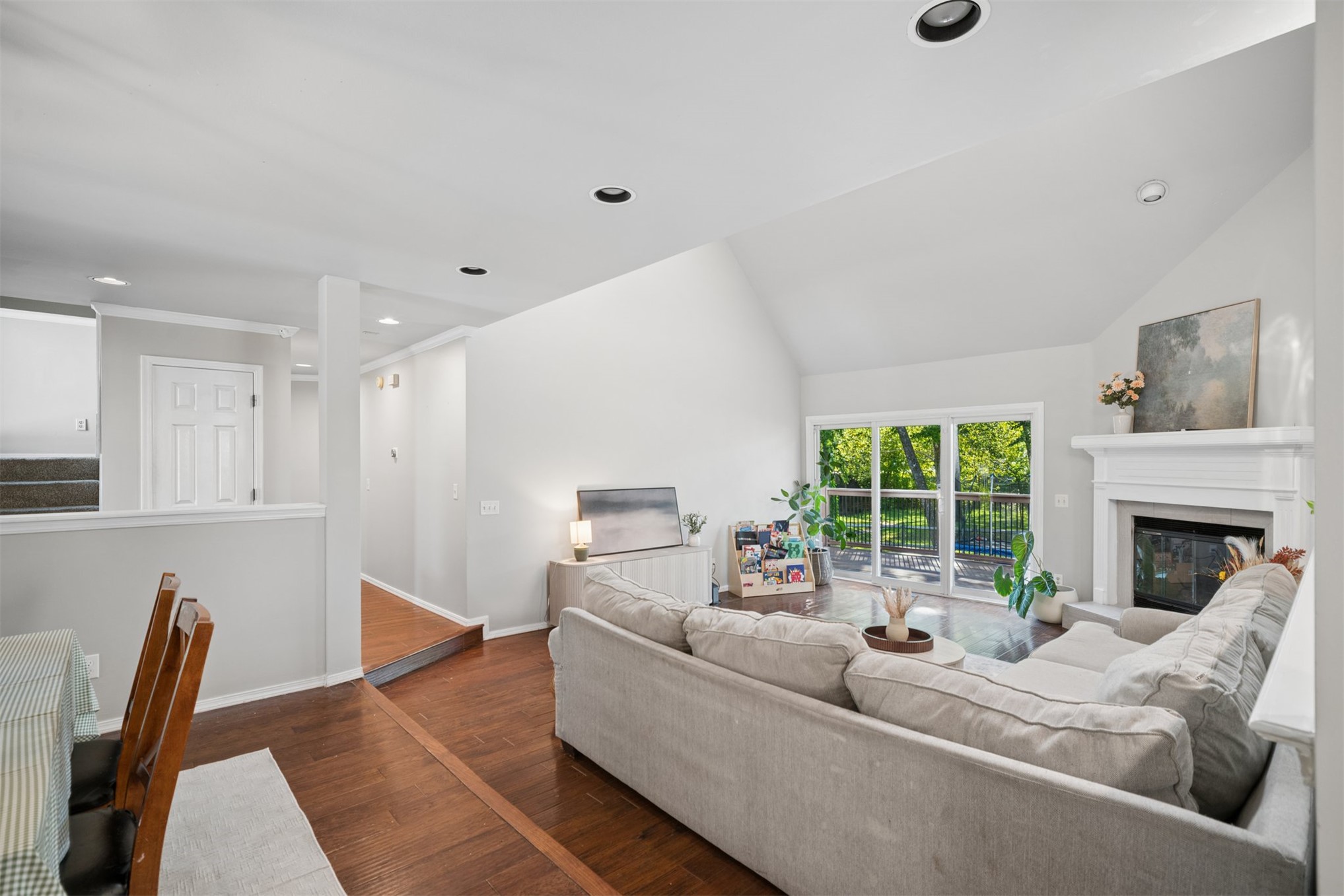 9524 S Maplewood Avenue Property Photo 14