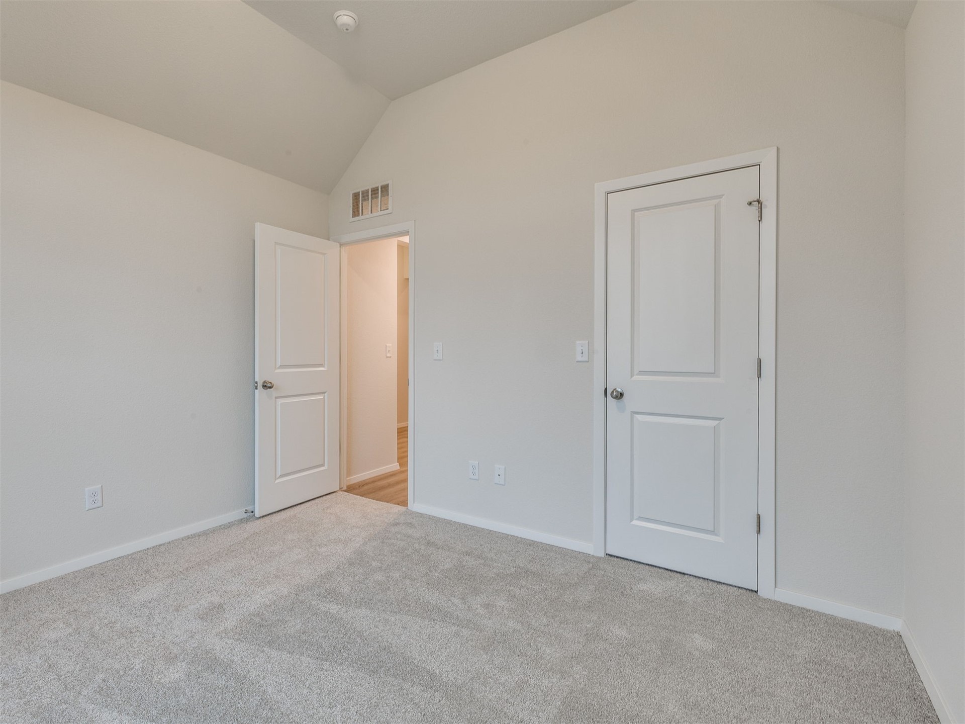 3217 E 147th Place S Property Photo 8