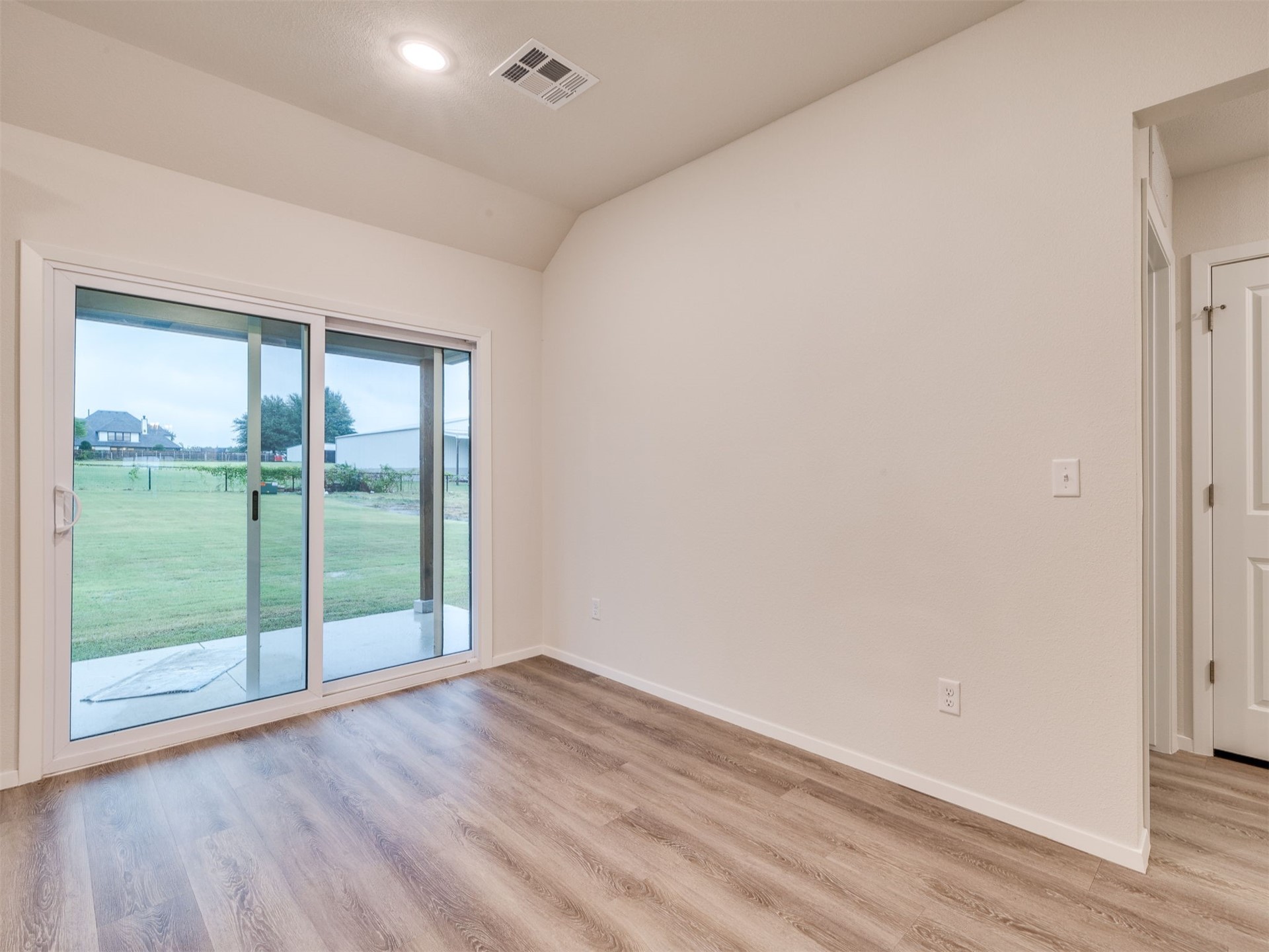 3217 E 147th Place S Property Photo 25