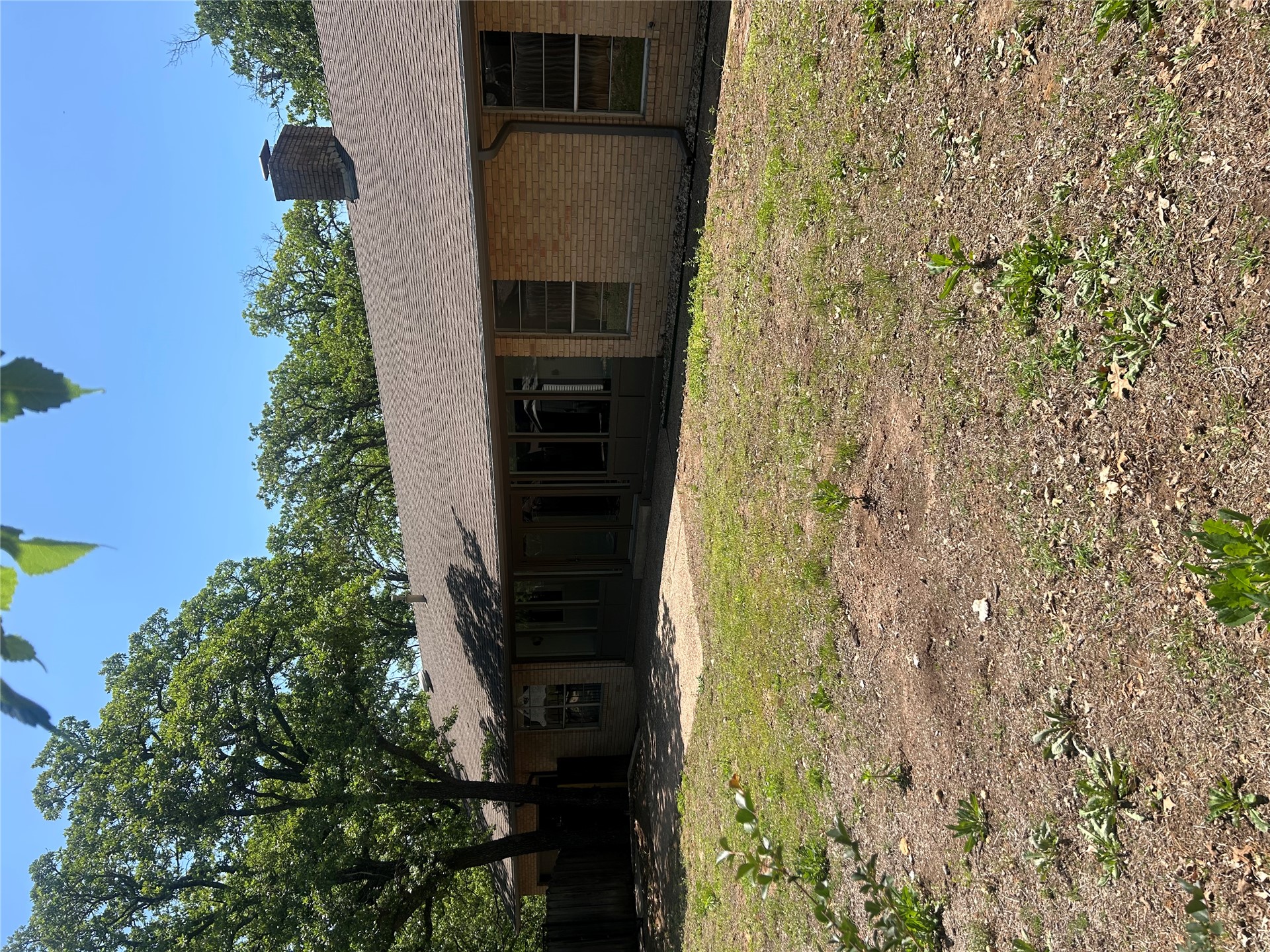 2913 Springdale Lane Property Photo 6