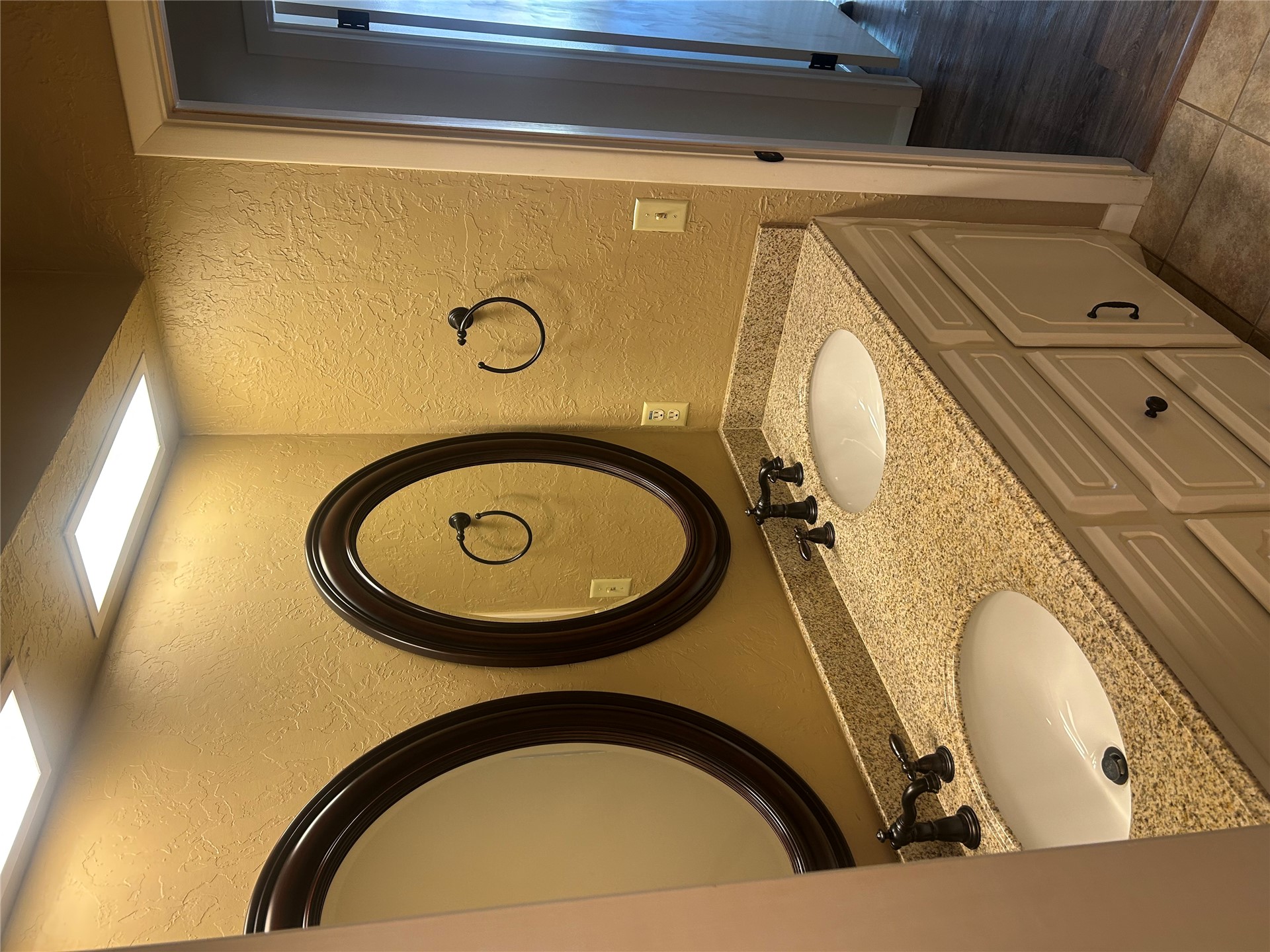 2913 Springdale Lane Property Photo 16