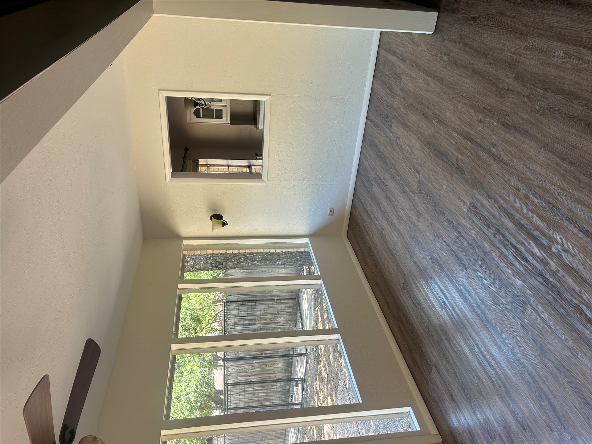 2913 Springdale Lane Property Photo 23