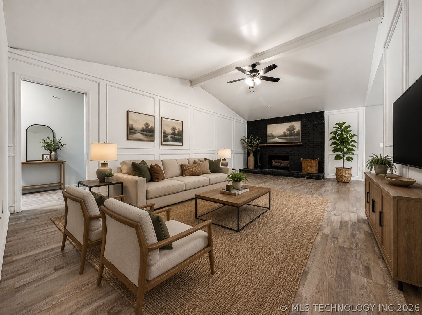 309 Capitol Street Property Photo 4