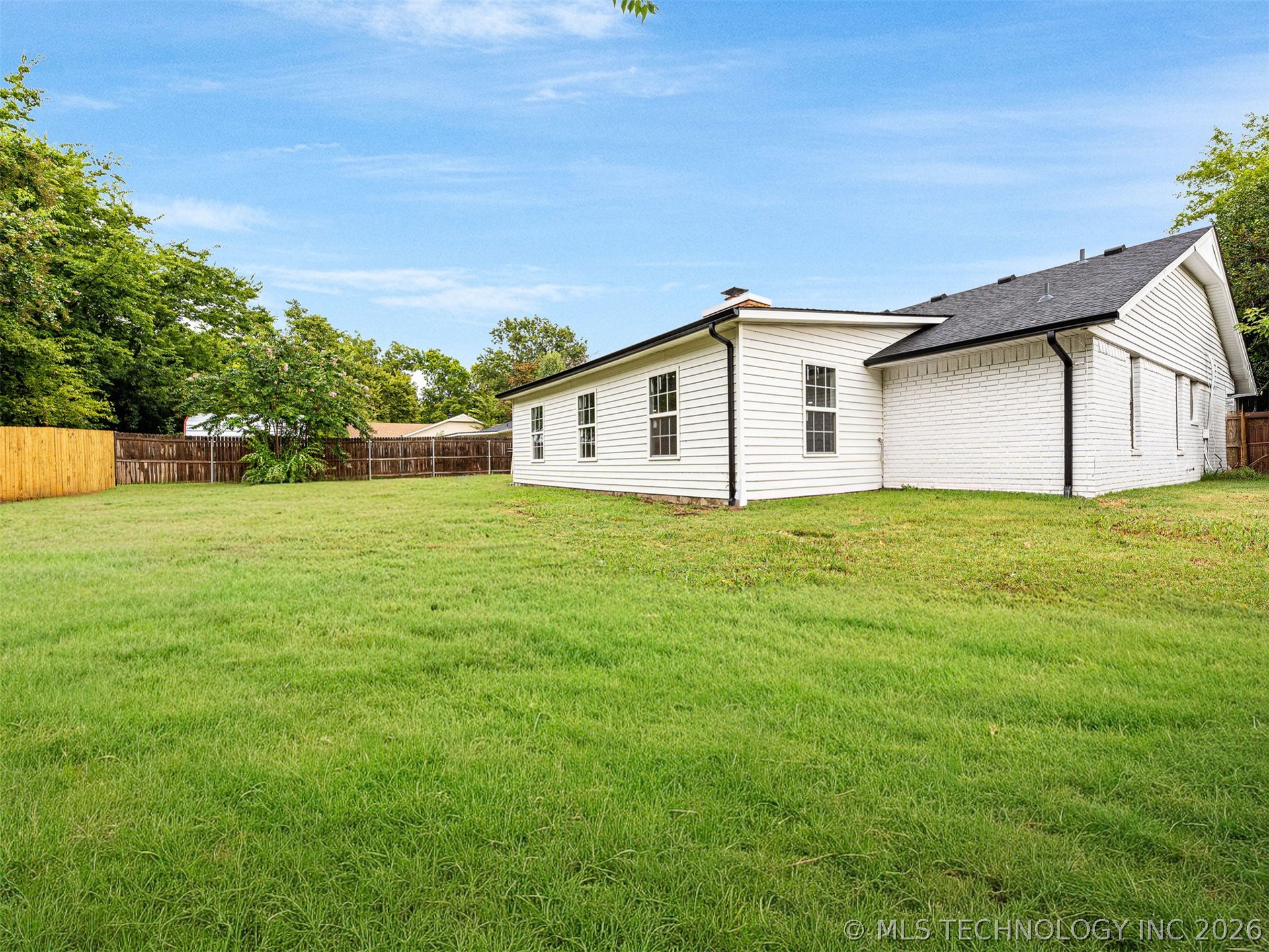 309 Capitol Street Property Photo 27