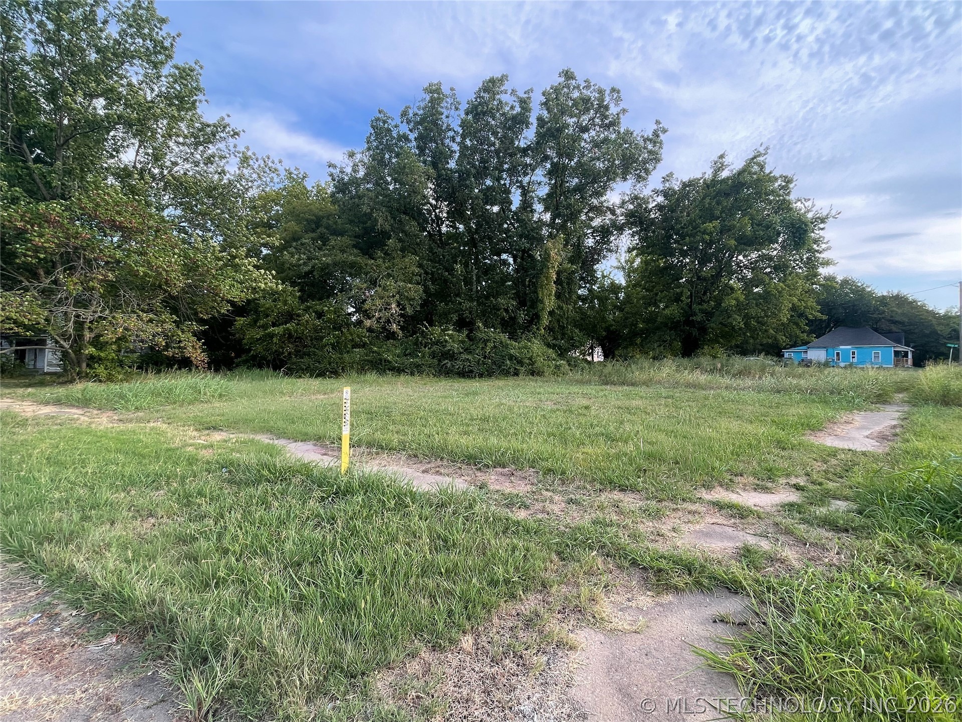 307 Fredonia Street Property Photo 11
