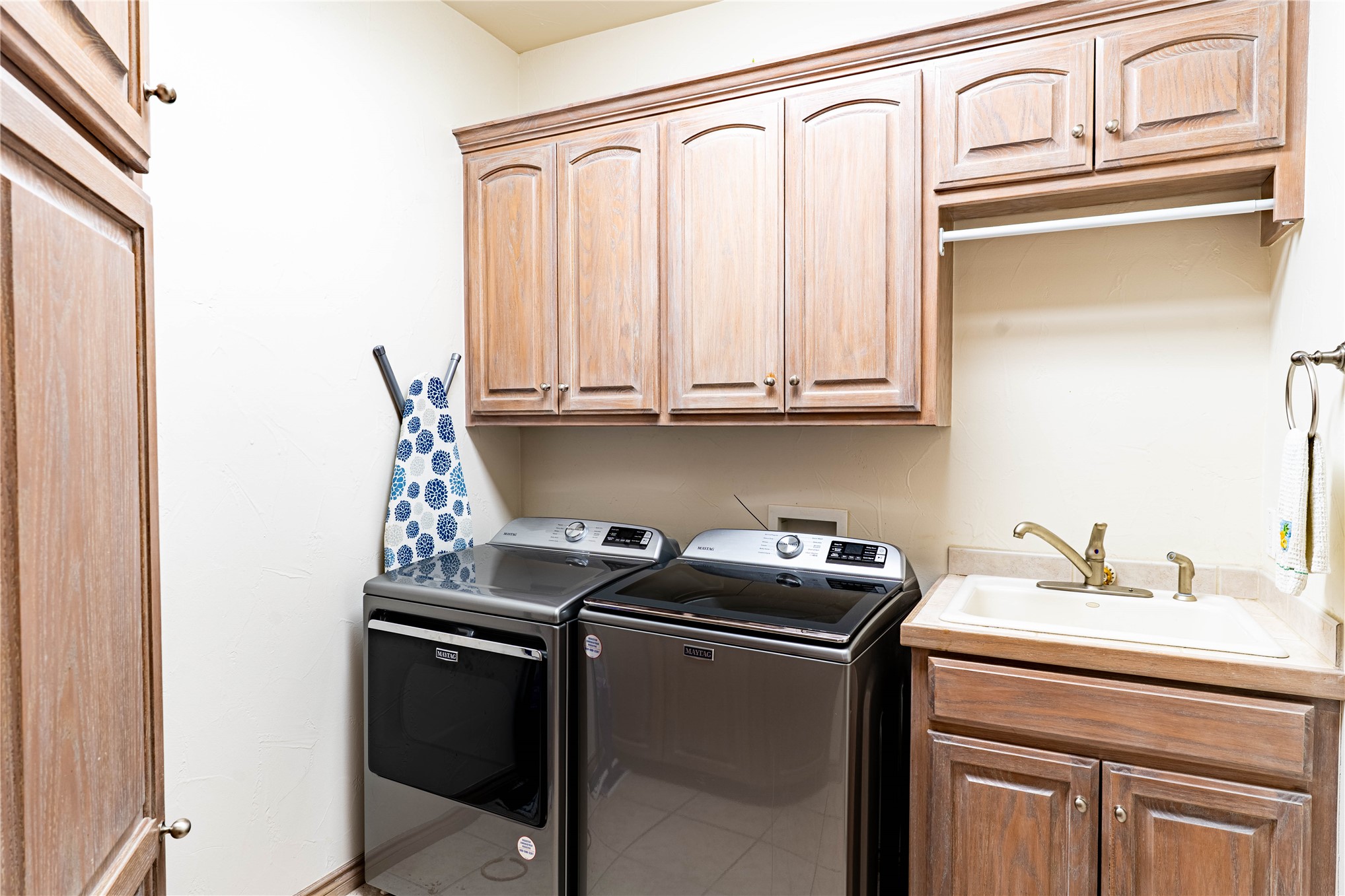1301 Lou Allard Drive Property Photo 14