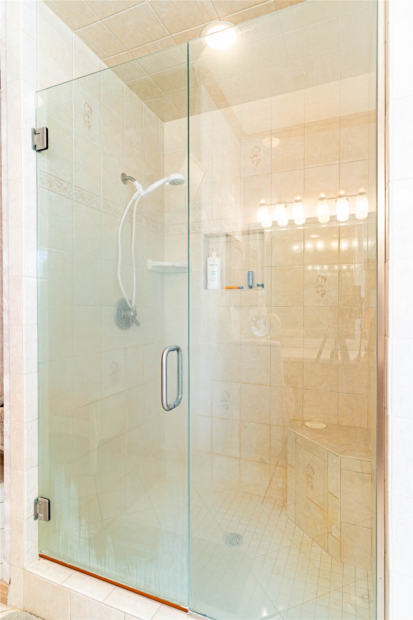 1301 Lou Allard Drive Property Photo 23