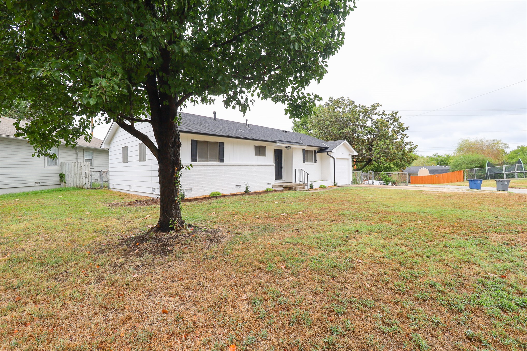 5797 E 26th Street Property Photo 2