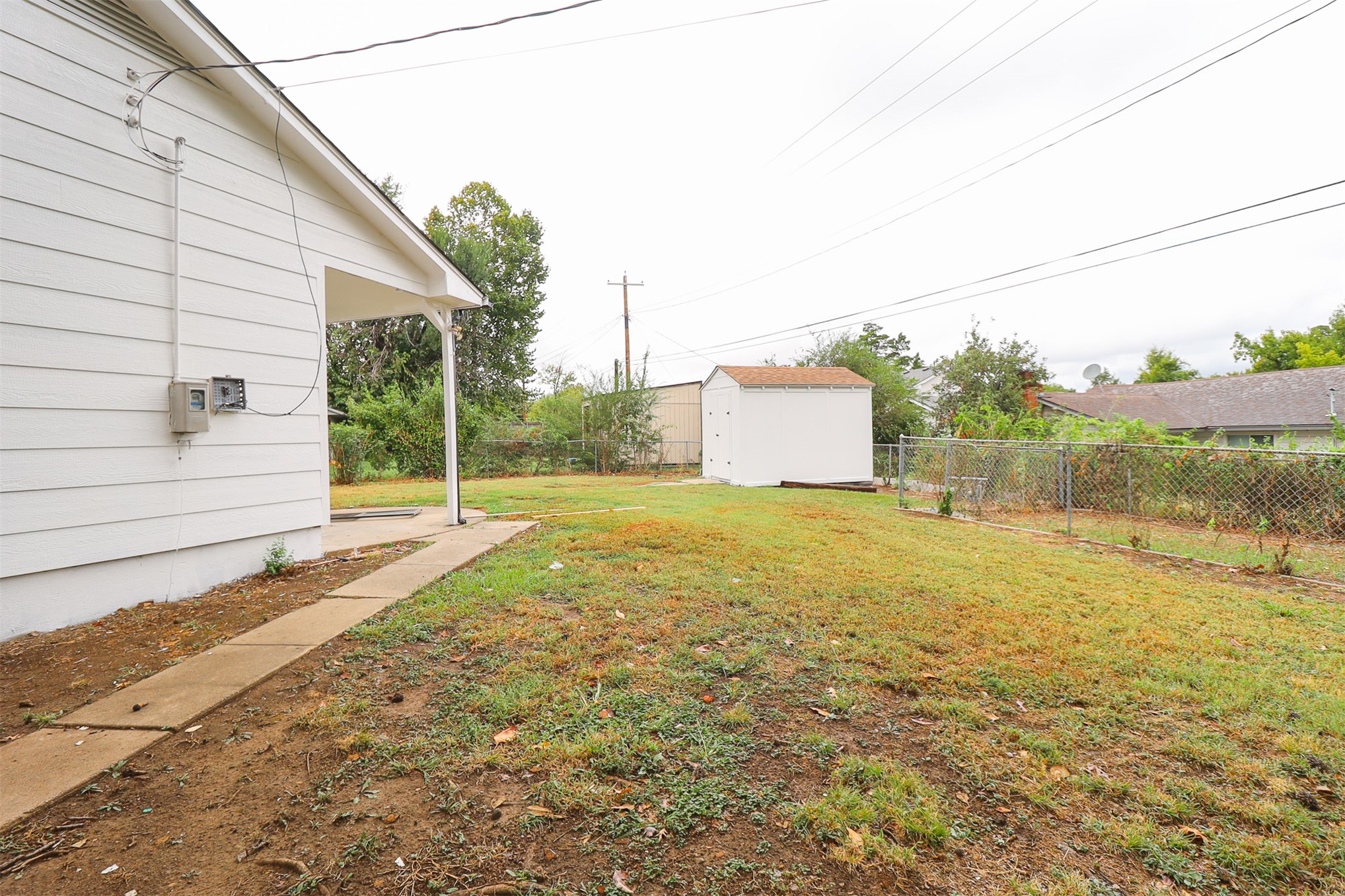 5797 E 26th Street Property Photo 6